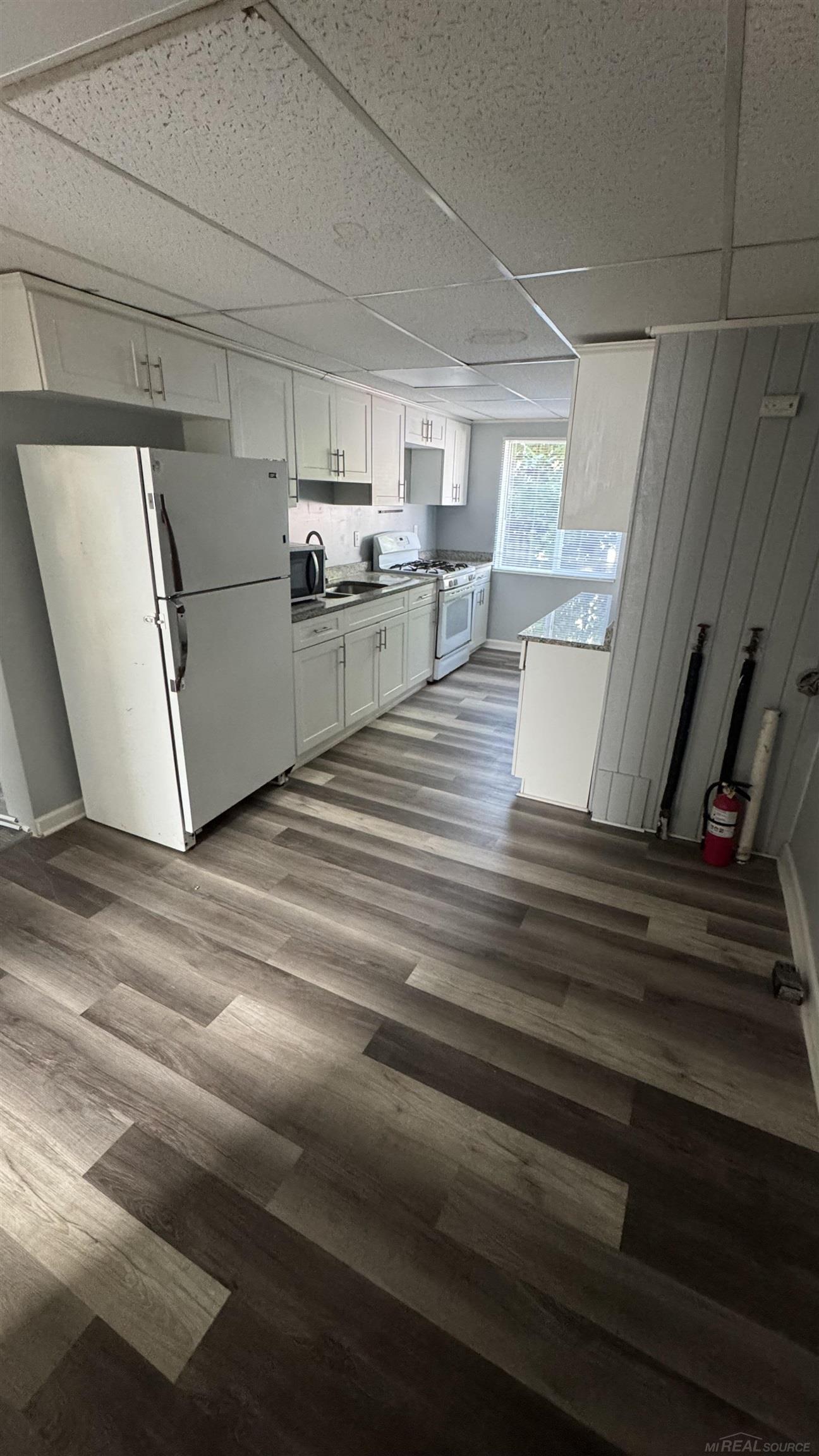 40 Ahrens Street Property Photo 2
