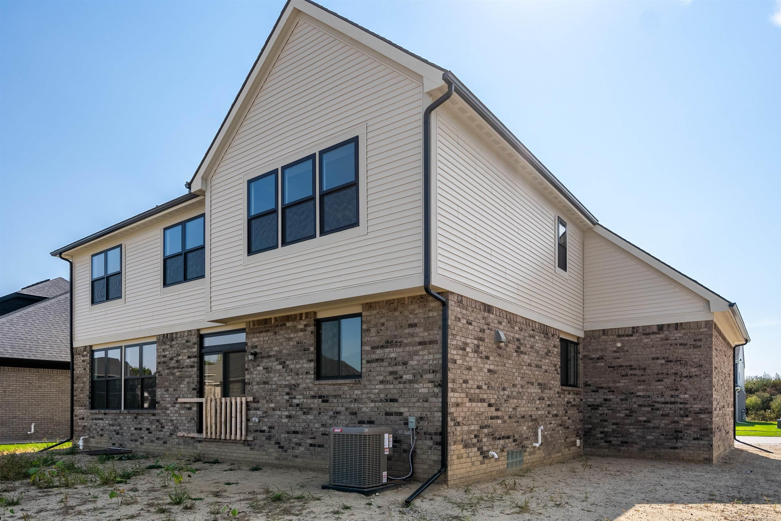 16777 Trajan Lane Property Photo 6
