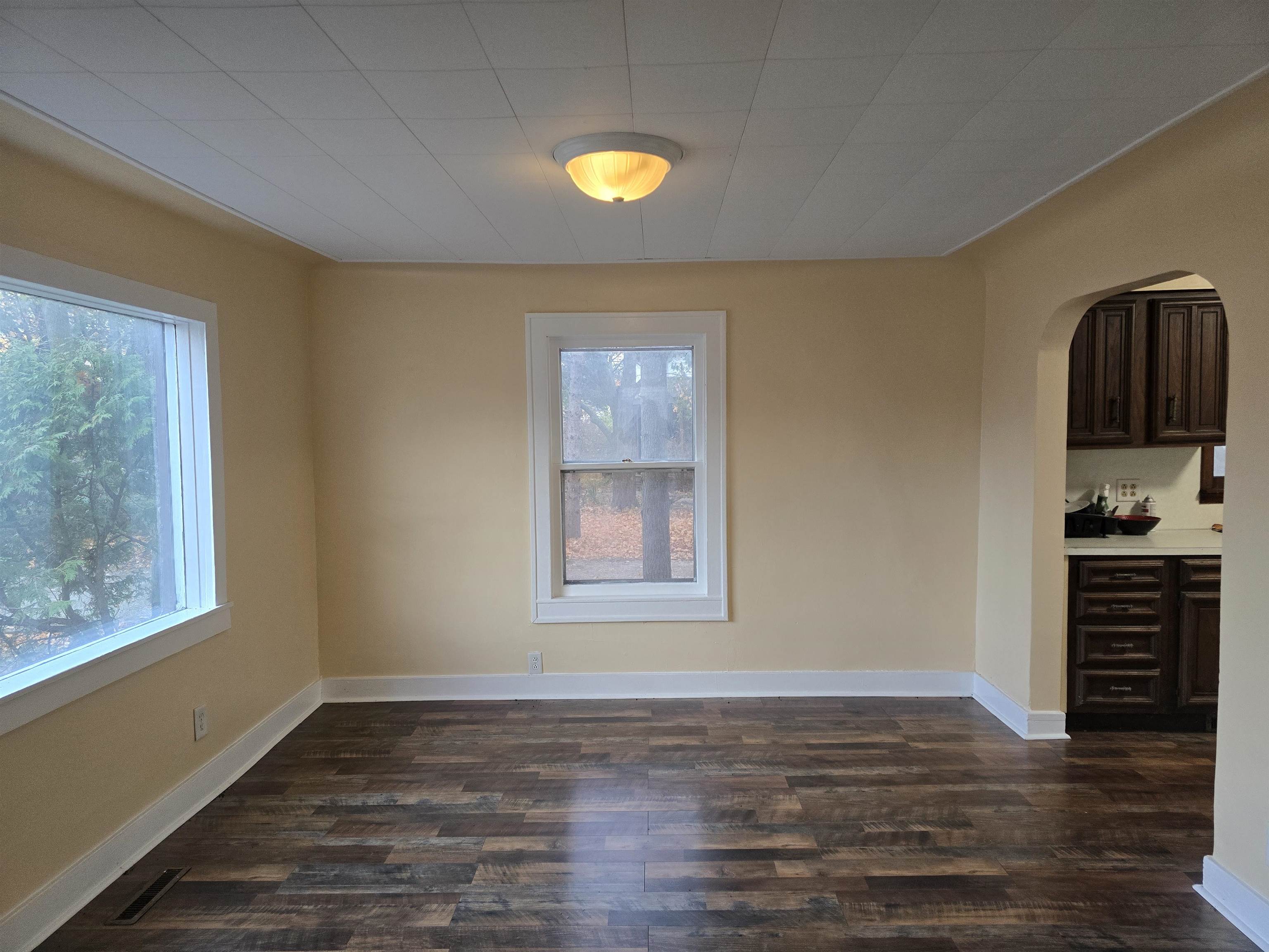 1308 E High Street Property Photo 7