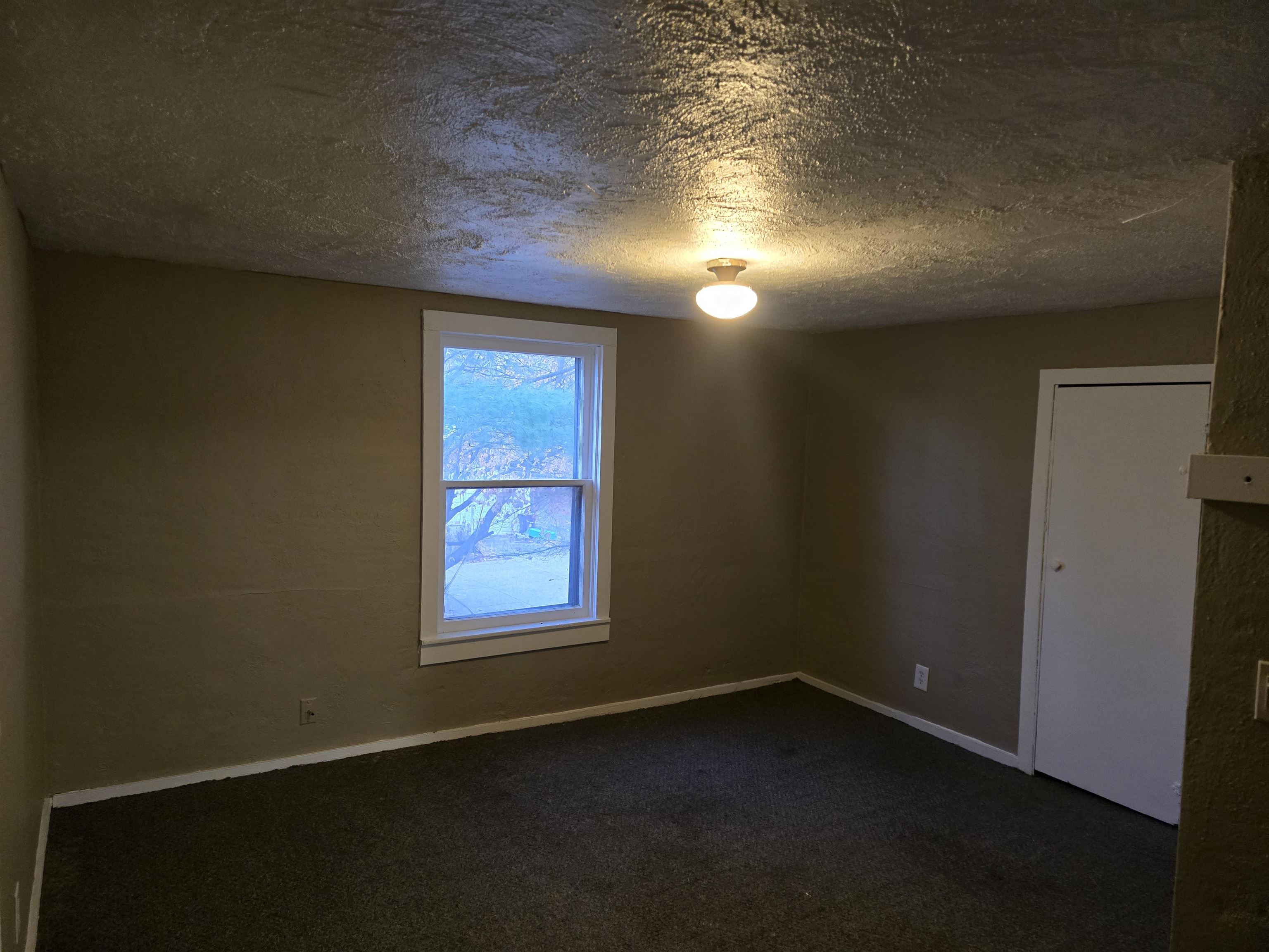 1308 E High Street Property Photo 18