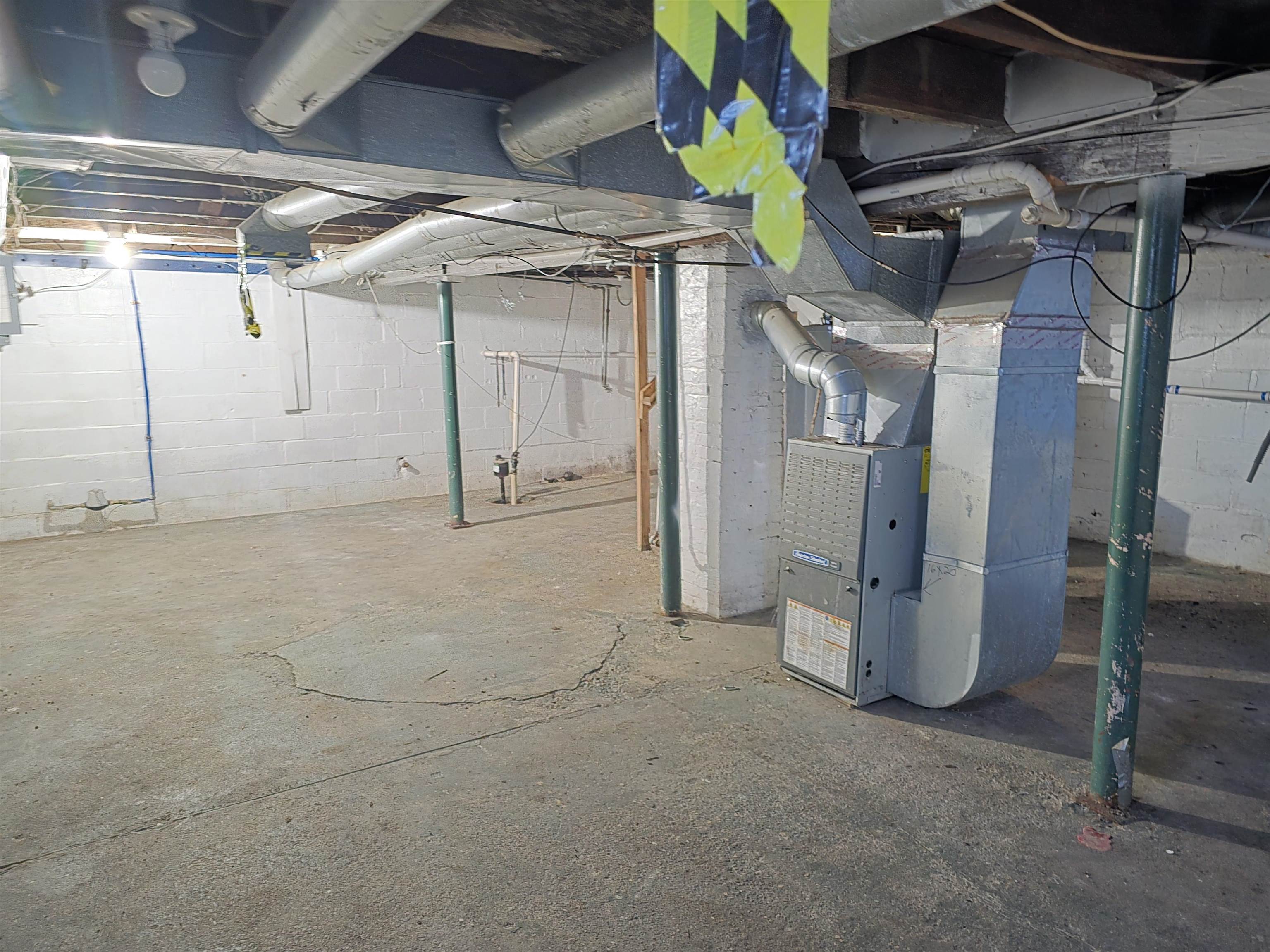 1308 E High Street Property Photo 21