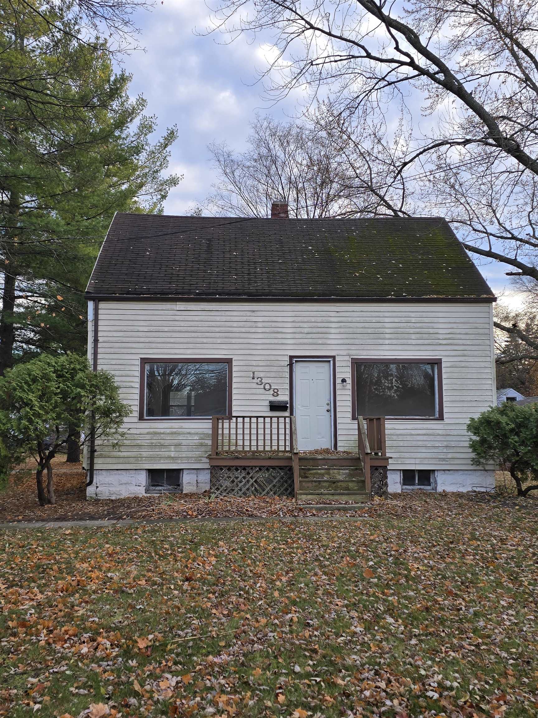 1308 E High Street Property Photo 25