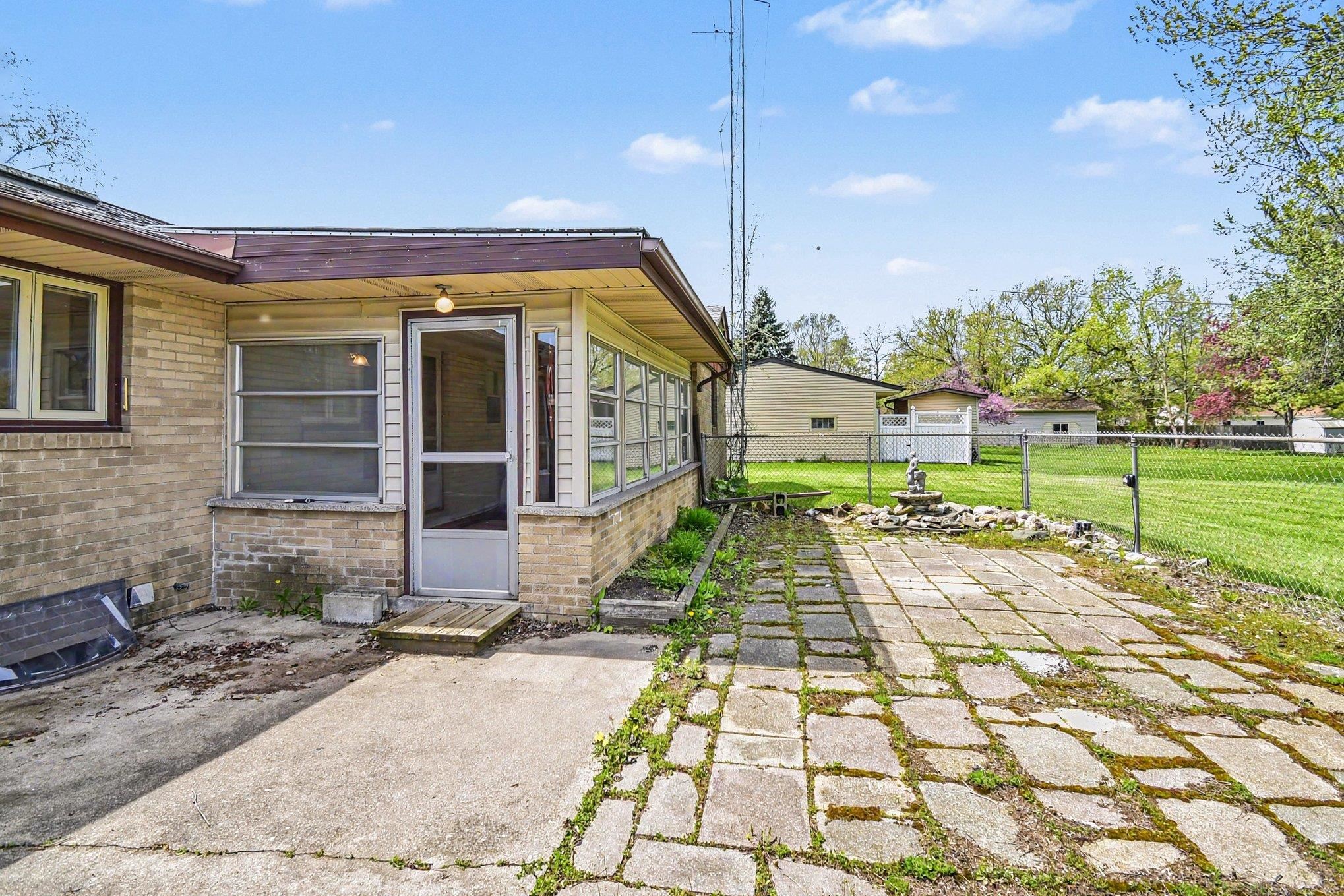 1870 Morin Street Property Photo 7