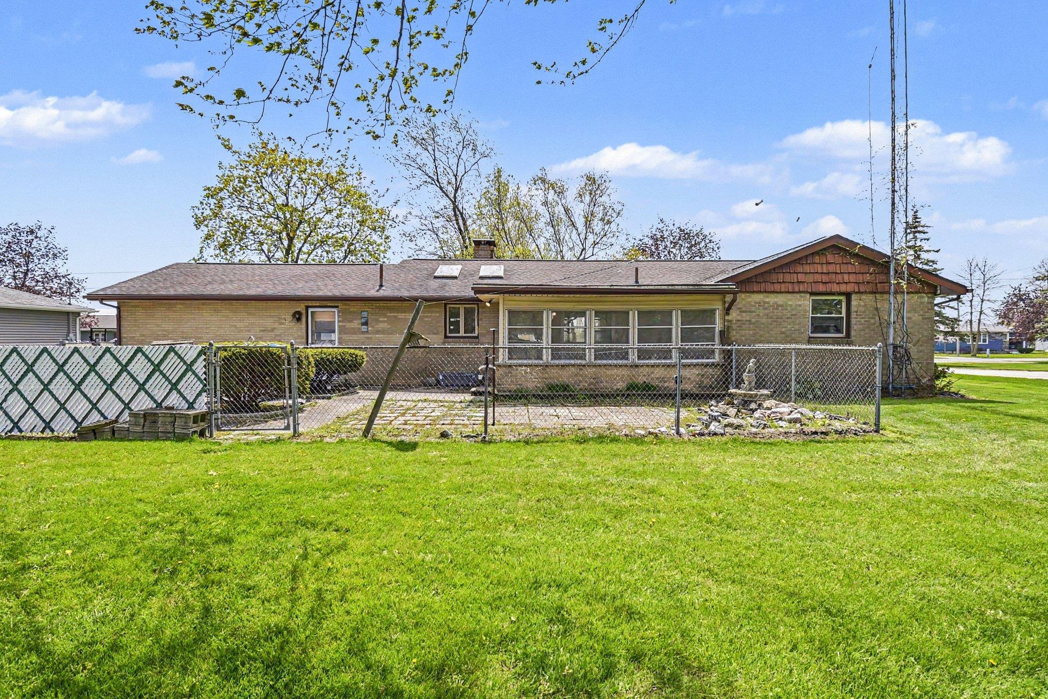 1870 Morin Street Property Photo 9
