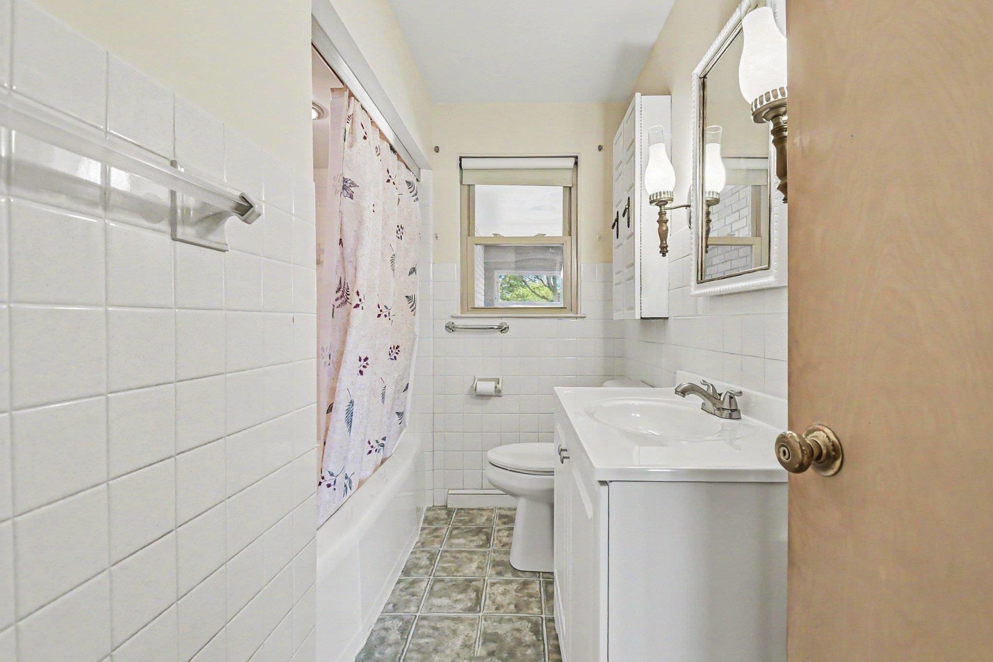 1870 Morin Street Property Photo 27