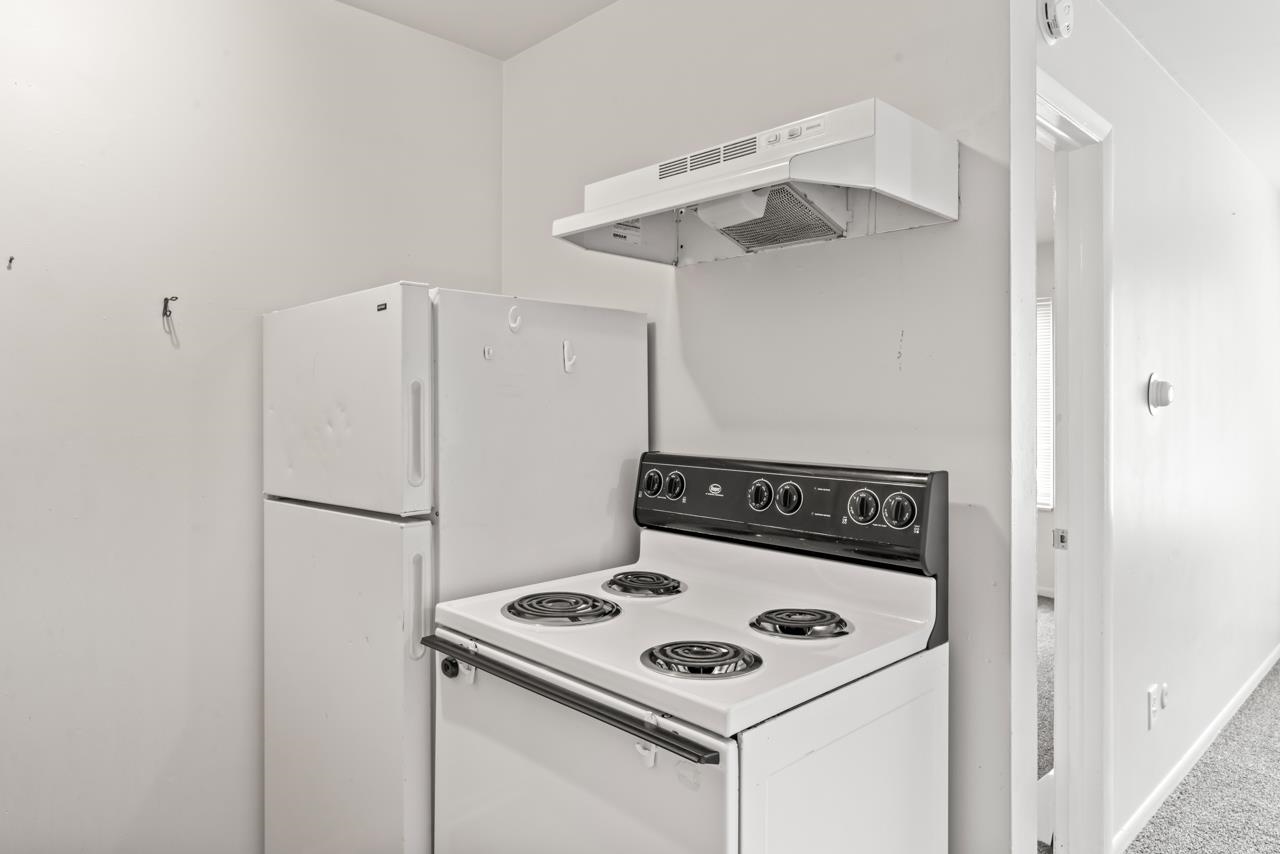 828 North Apt. #12 Street Property Photo 8