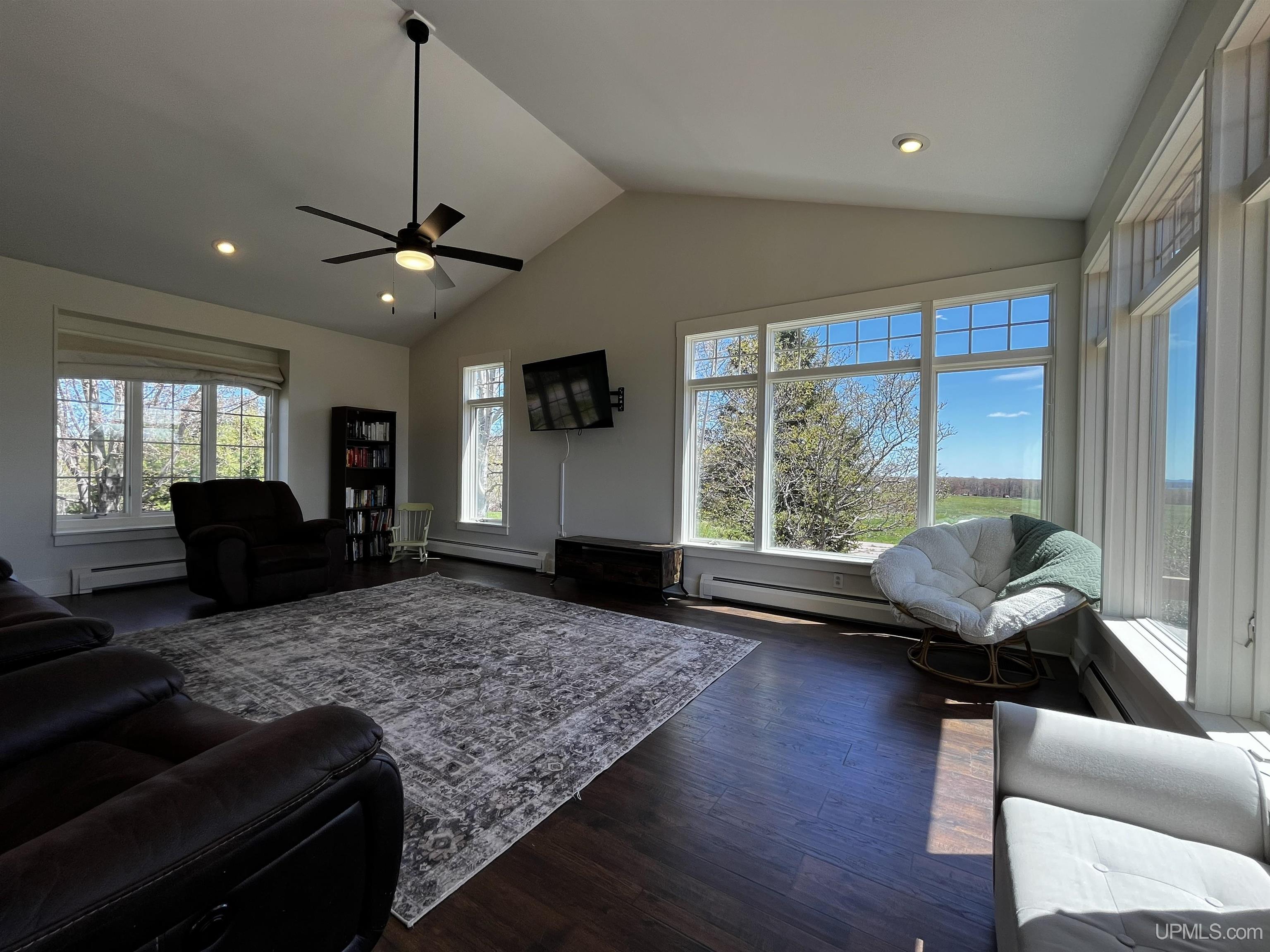 21605 Massie Road Property Photo 15