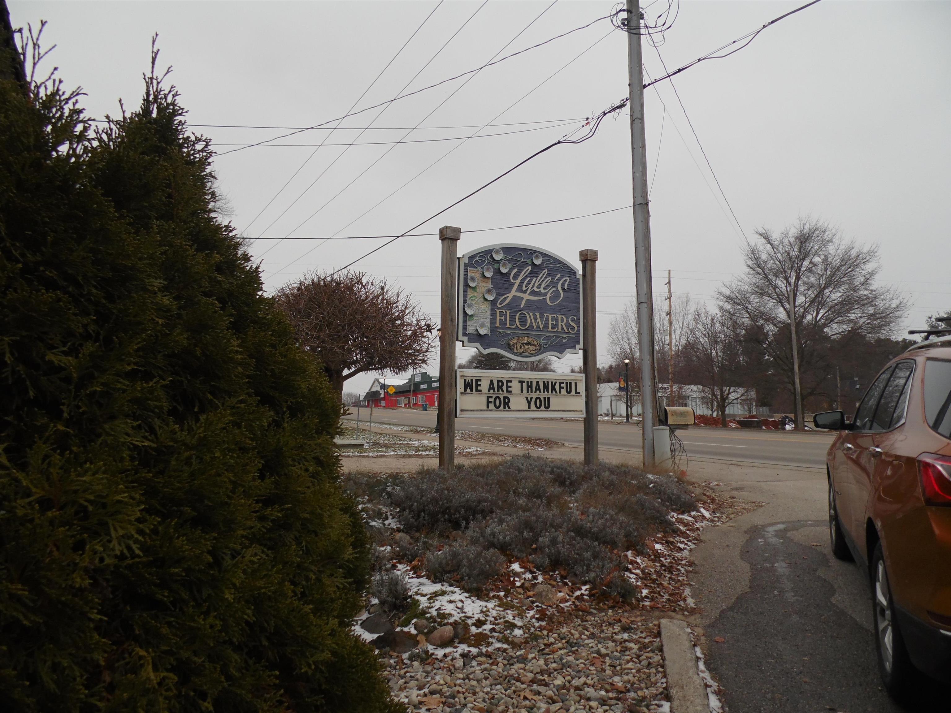 1109 W Cedar Avenue Property Photo 6
