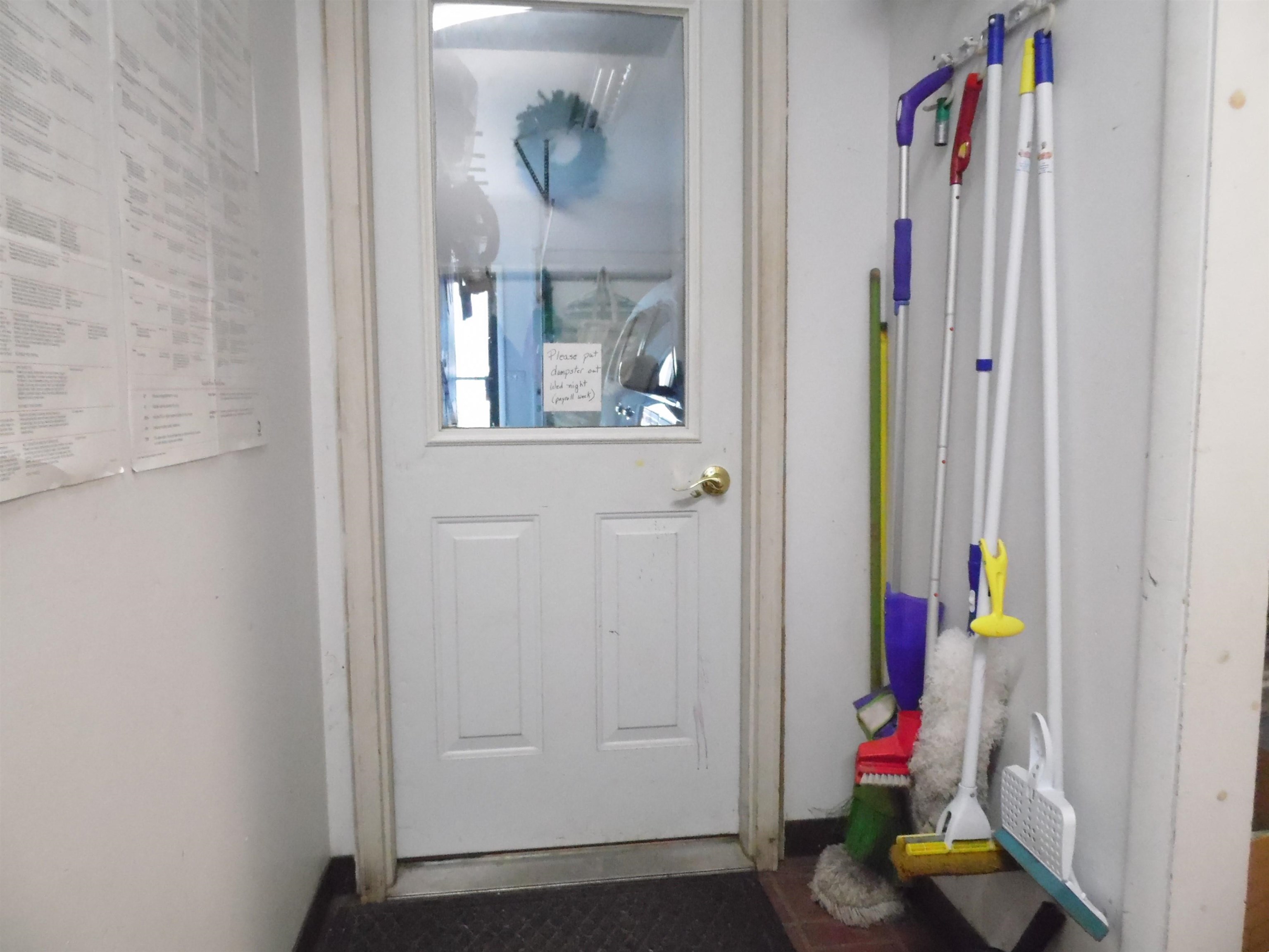 1109 W Cedar Avenue Property Photo 27