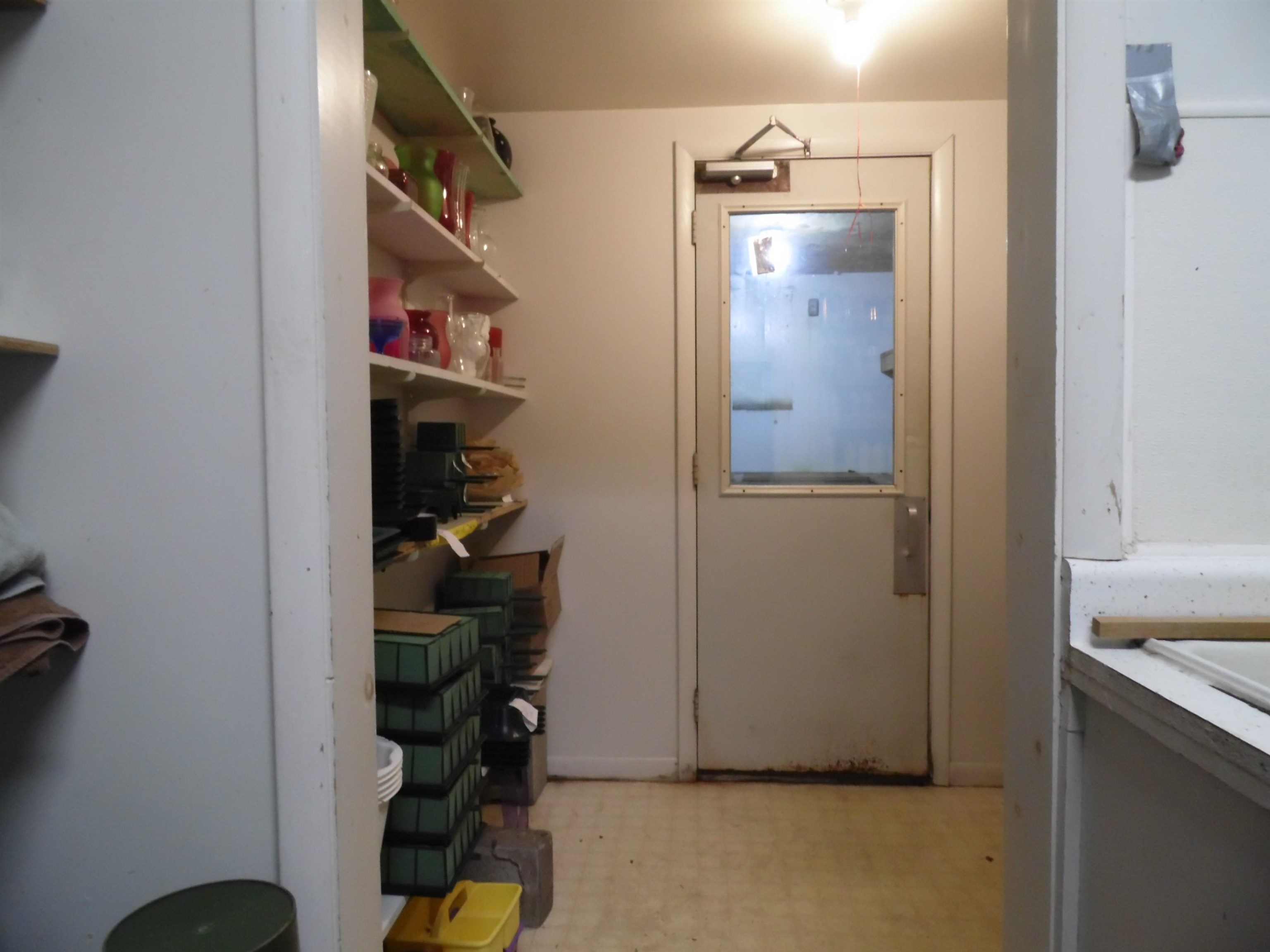 1109 W Cedar Avenue Property Photo 29