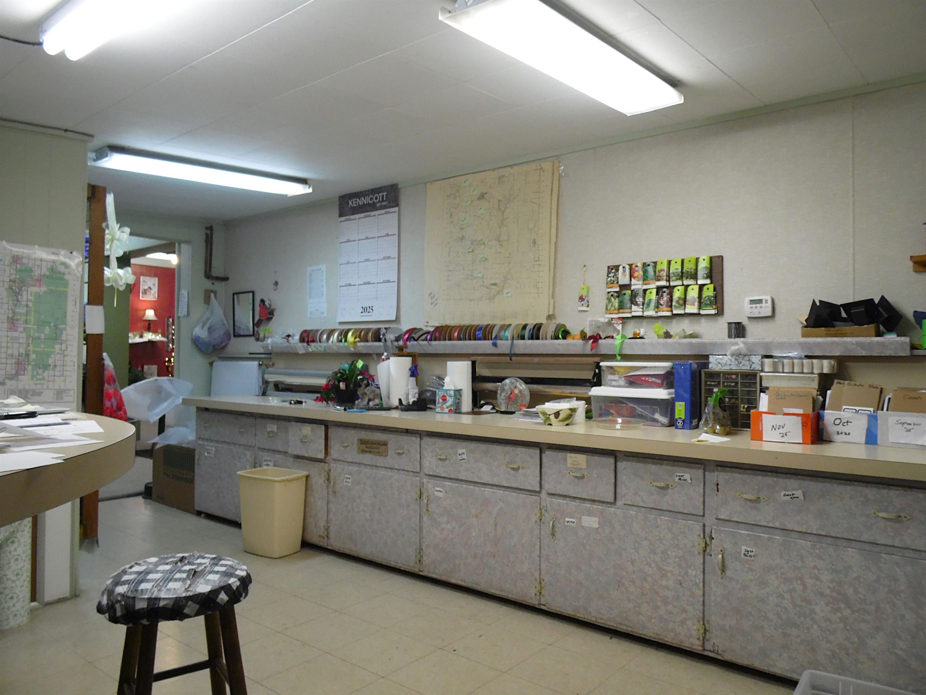 1109 W Cedar Avenue Property Photo 44