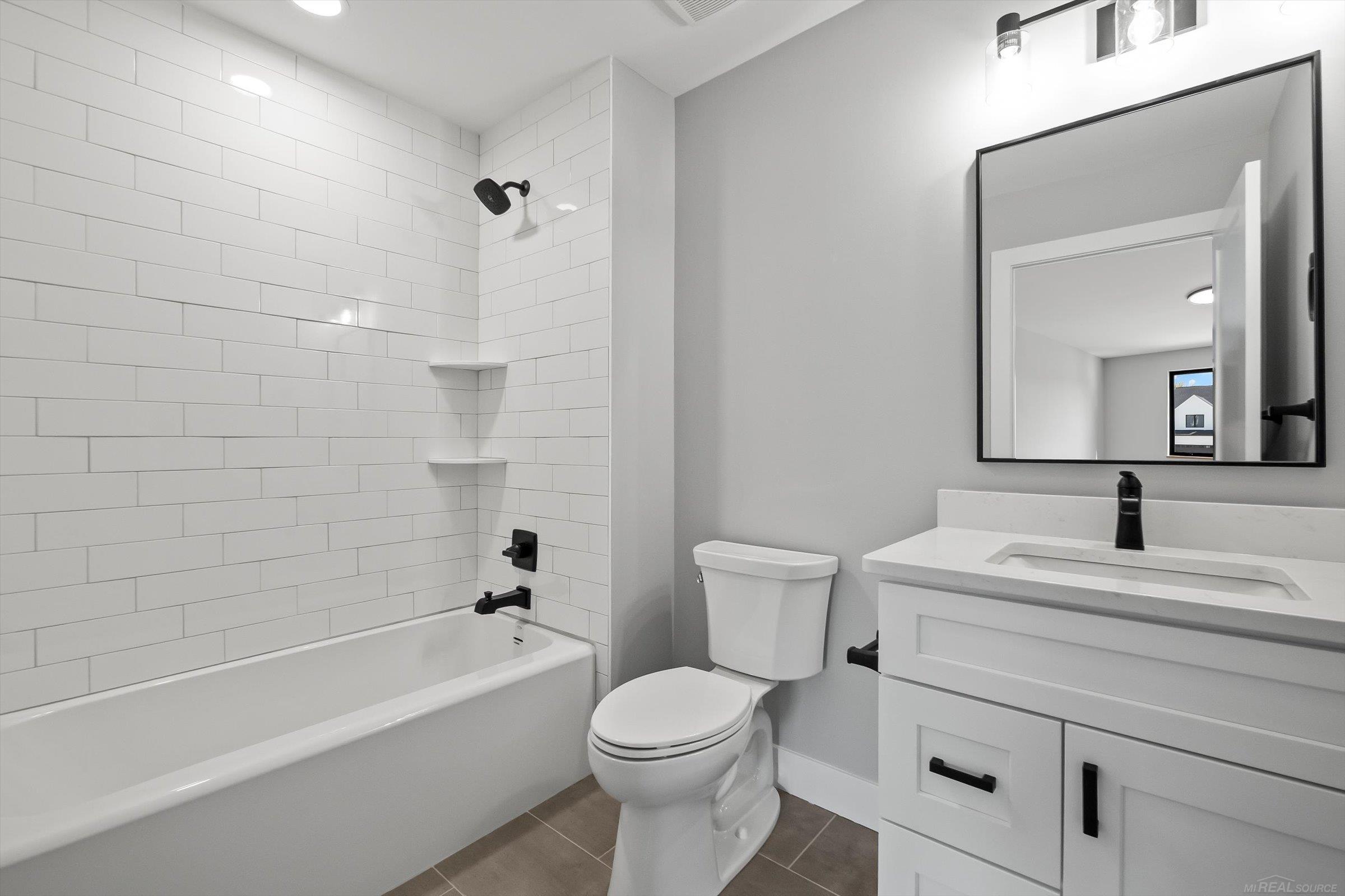5829 Heights Drive Property Photo 16