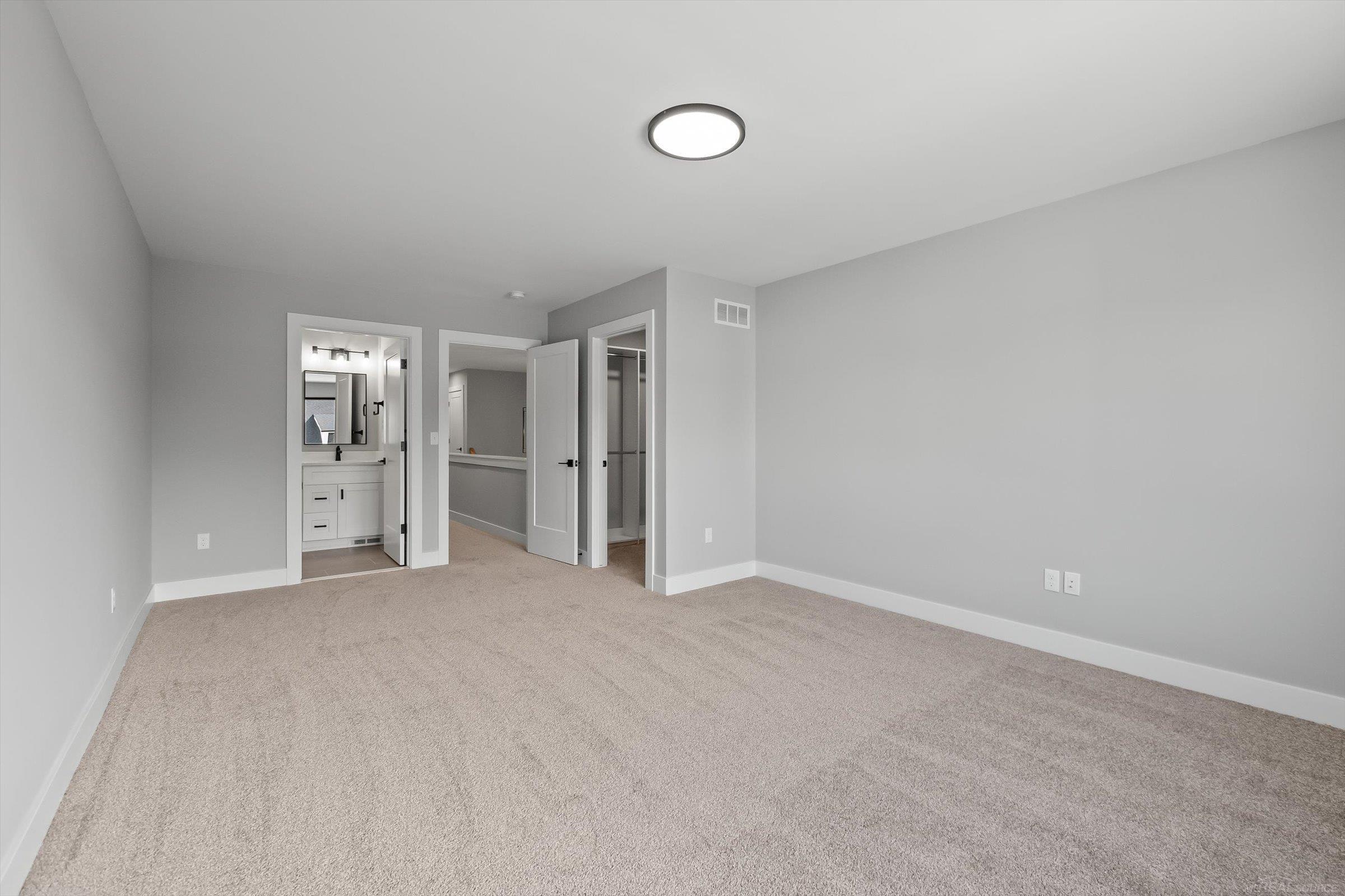 5829 Heights Drive Property Photo 18