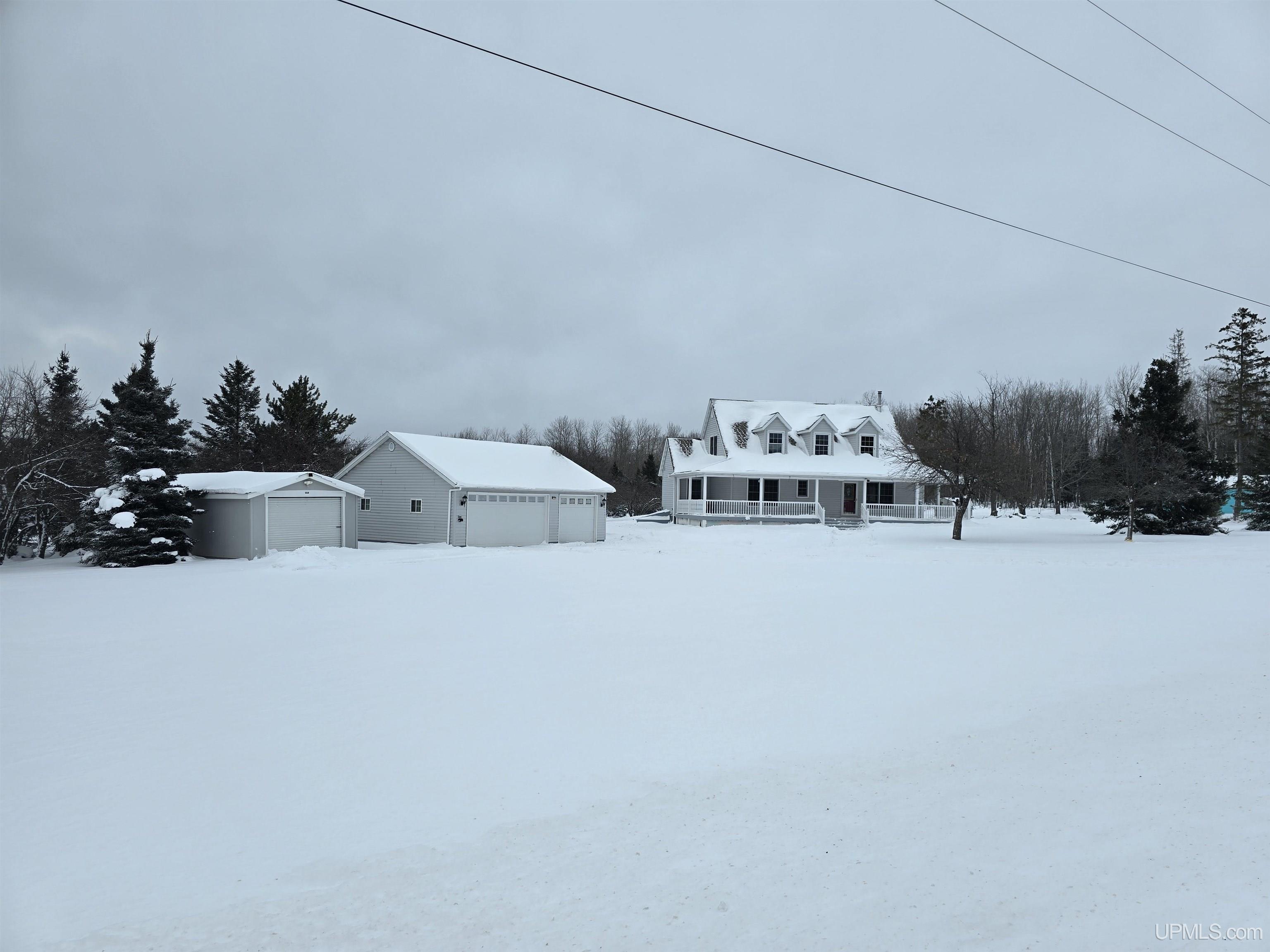 18217 2nd Sand Beach Road Property Photo 3