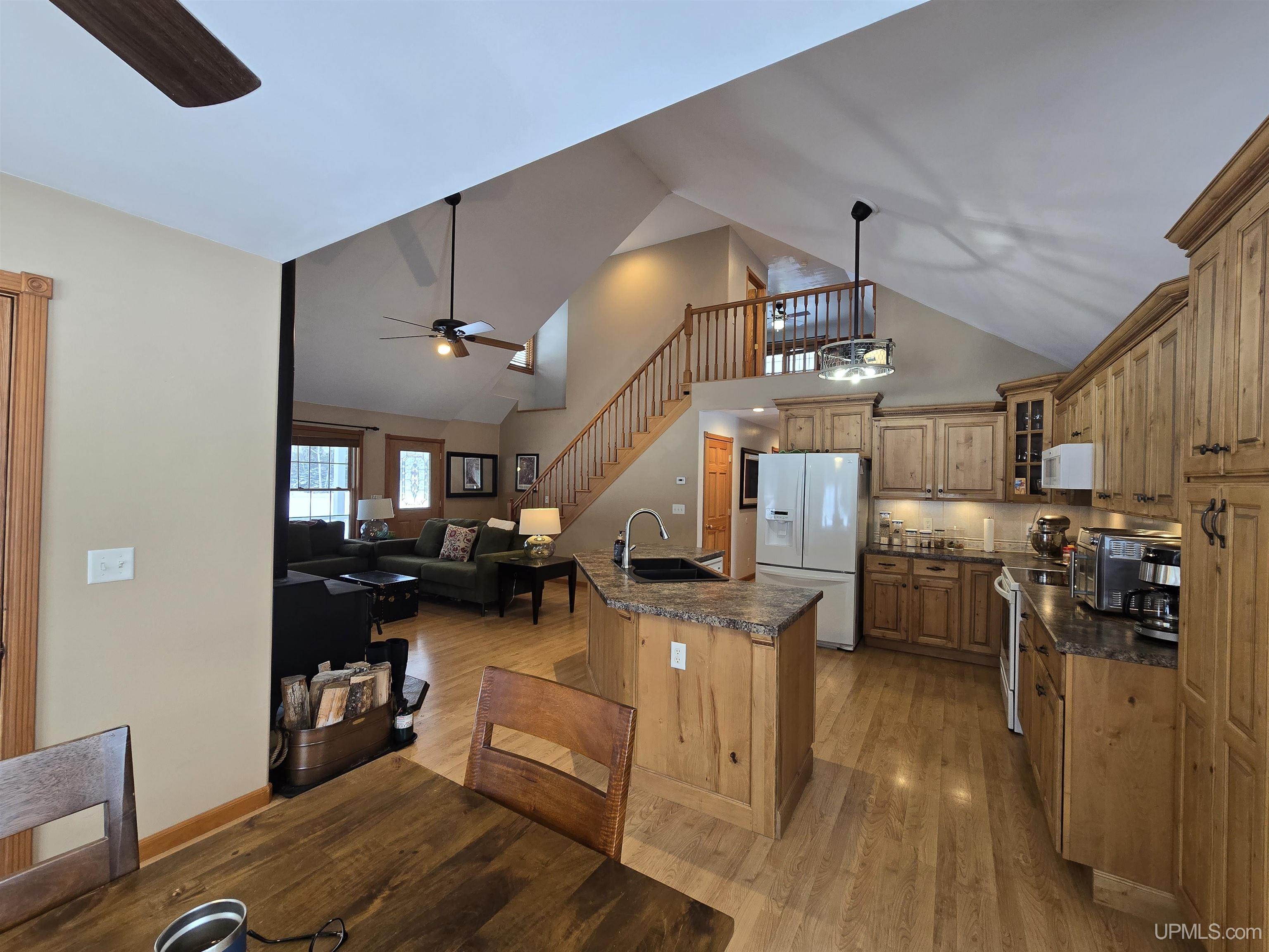 18217 2nd Sand Beach Road Property Photo 10