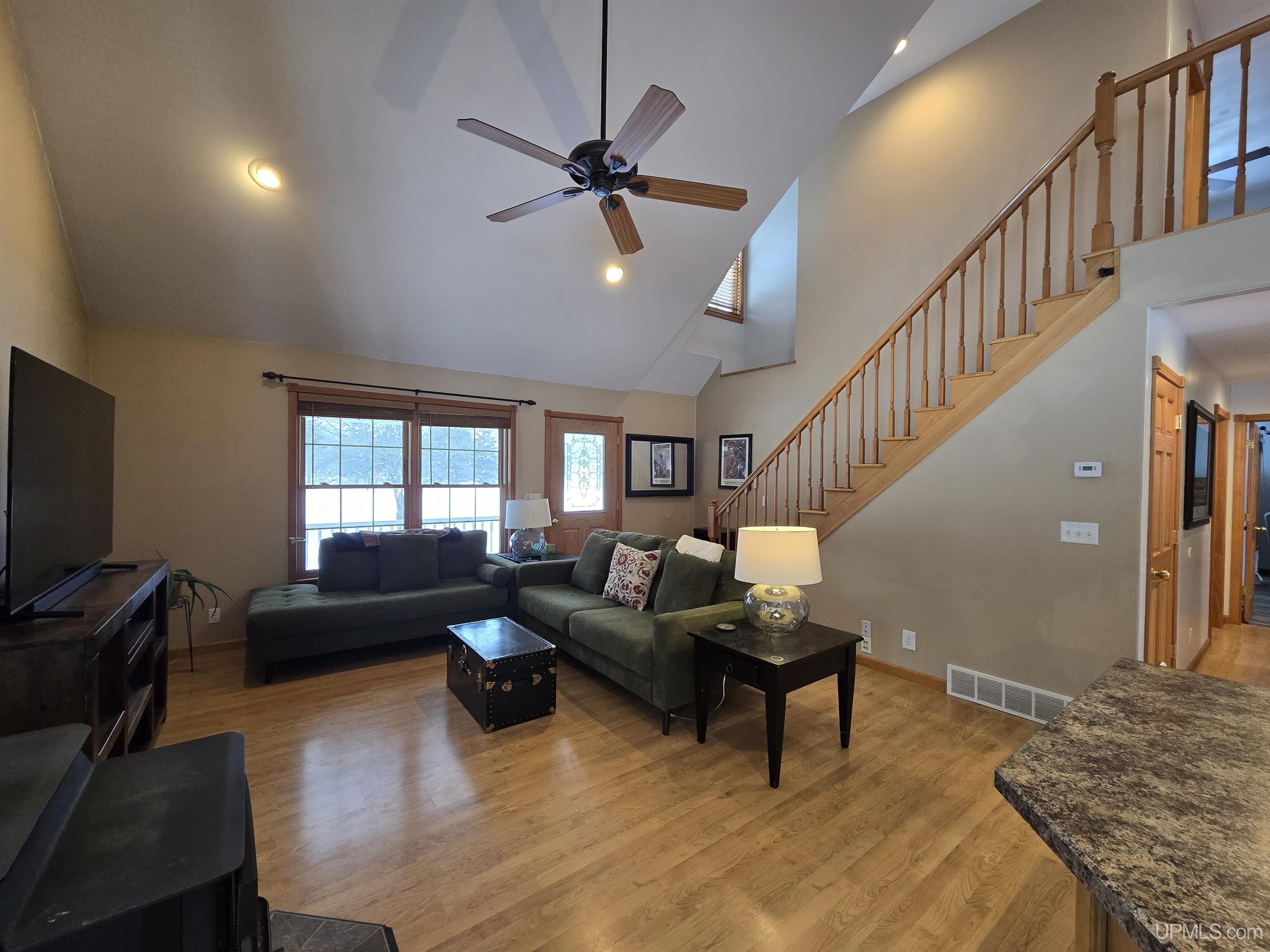 18217 2nd Sand Beach Road Property Photo 11