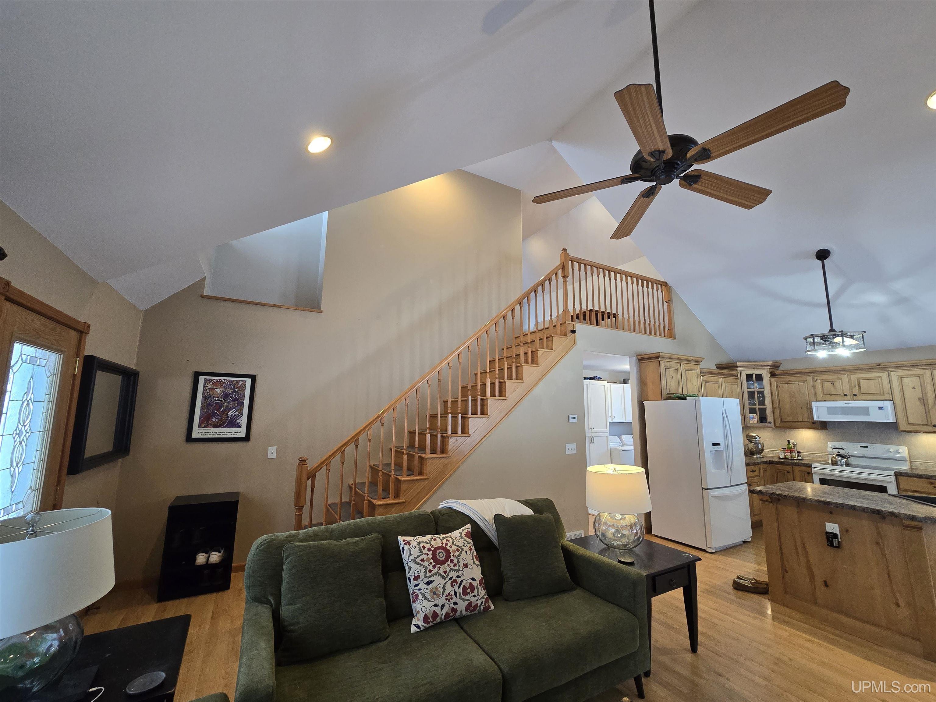 18217 2nd Sand Beach Road Property Photo 12