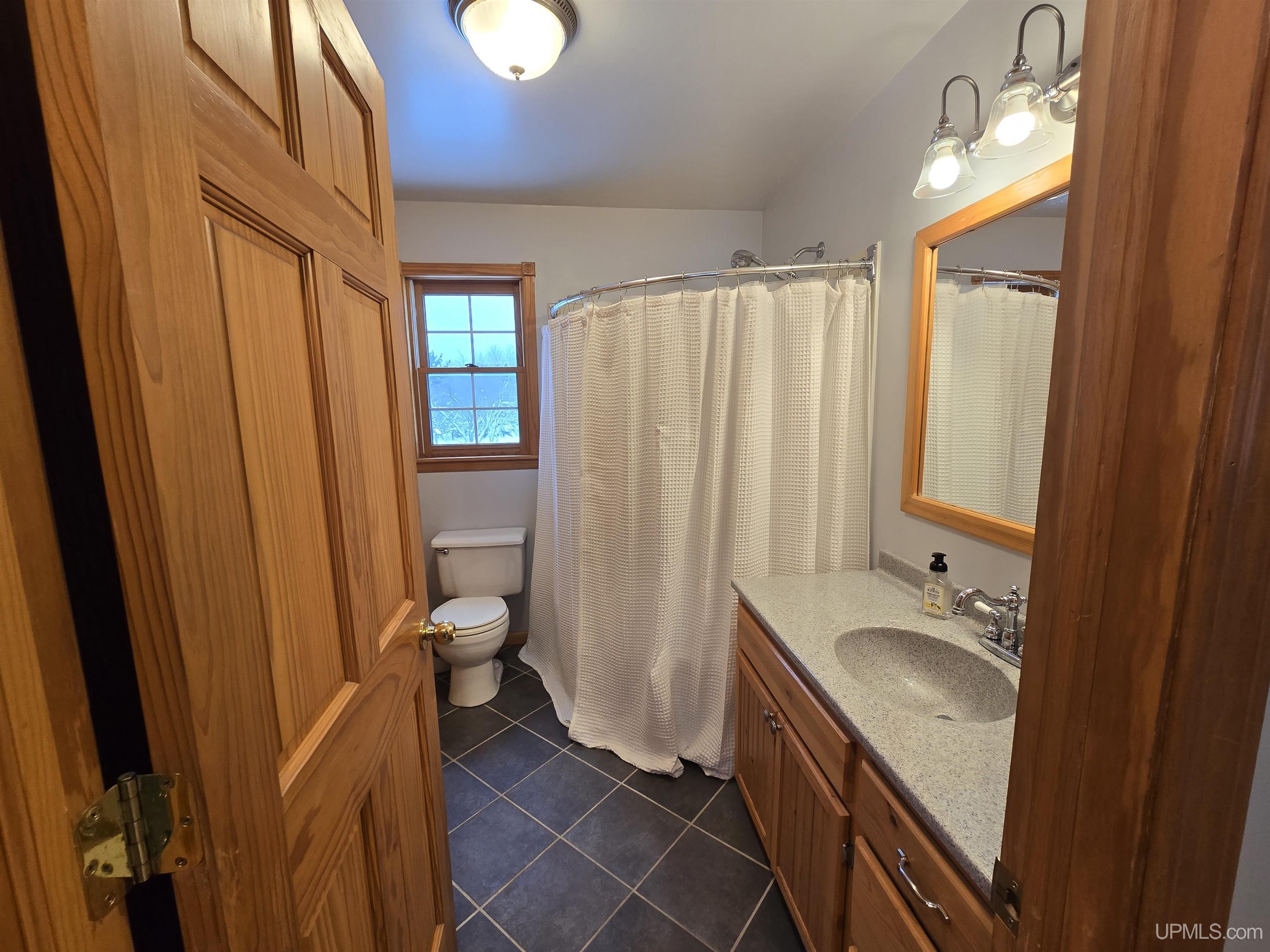 18217 2nd Sand Beach Road Property Photo 14