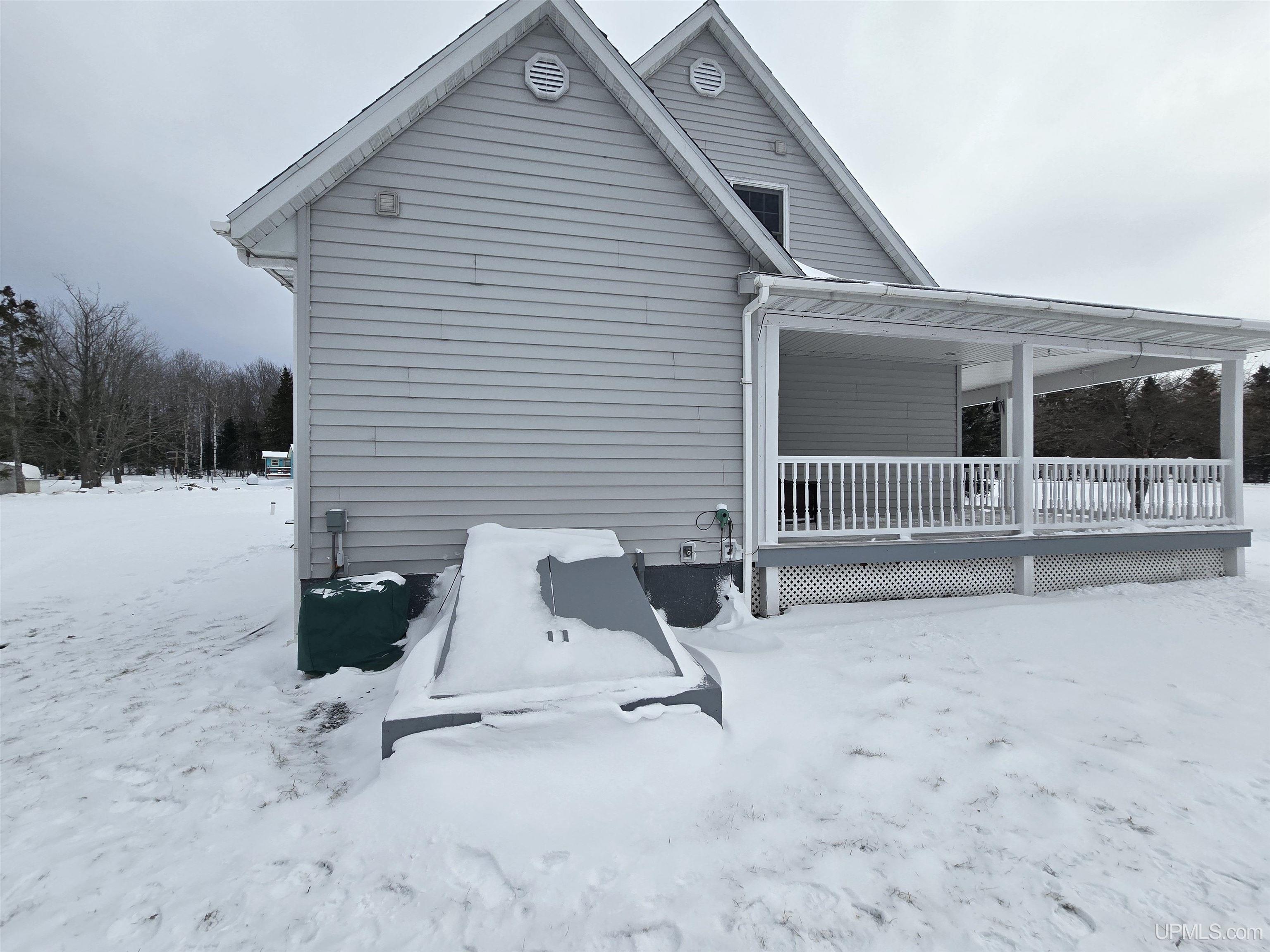 18217 2nd Sand Beach Road Property Photo 32