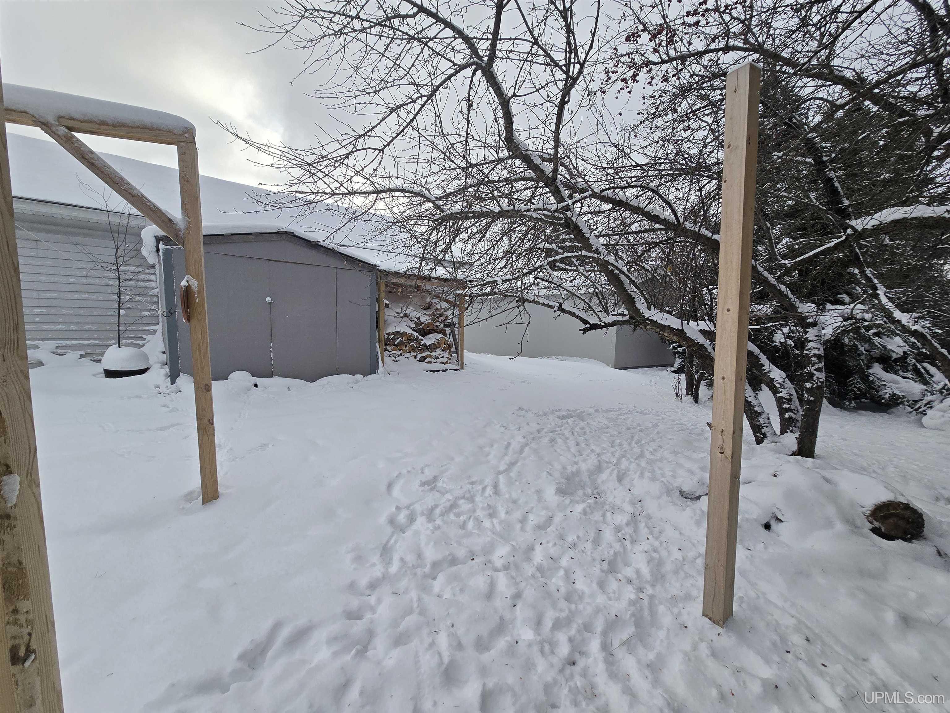 18217 2nd Sand Beach Road Property Photo 38