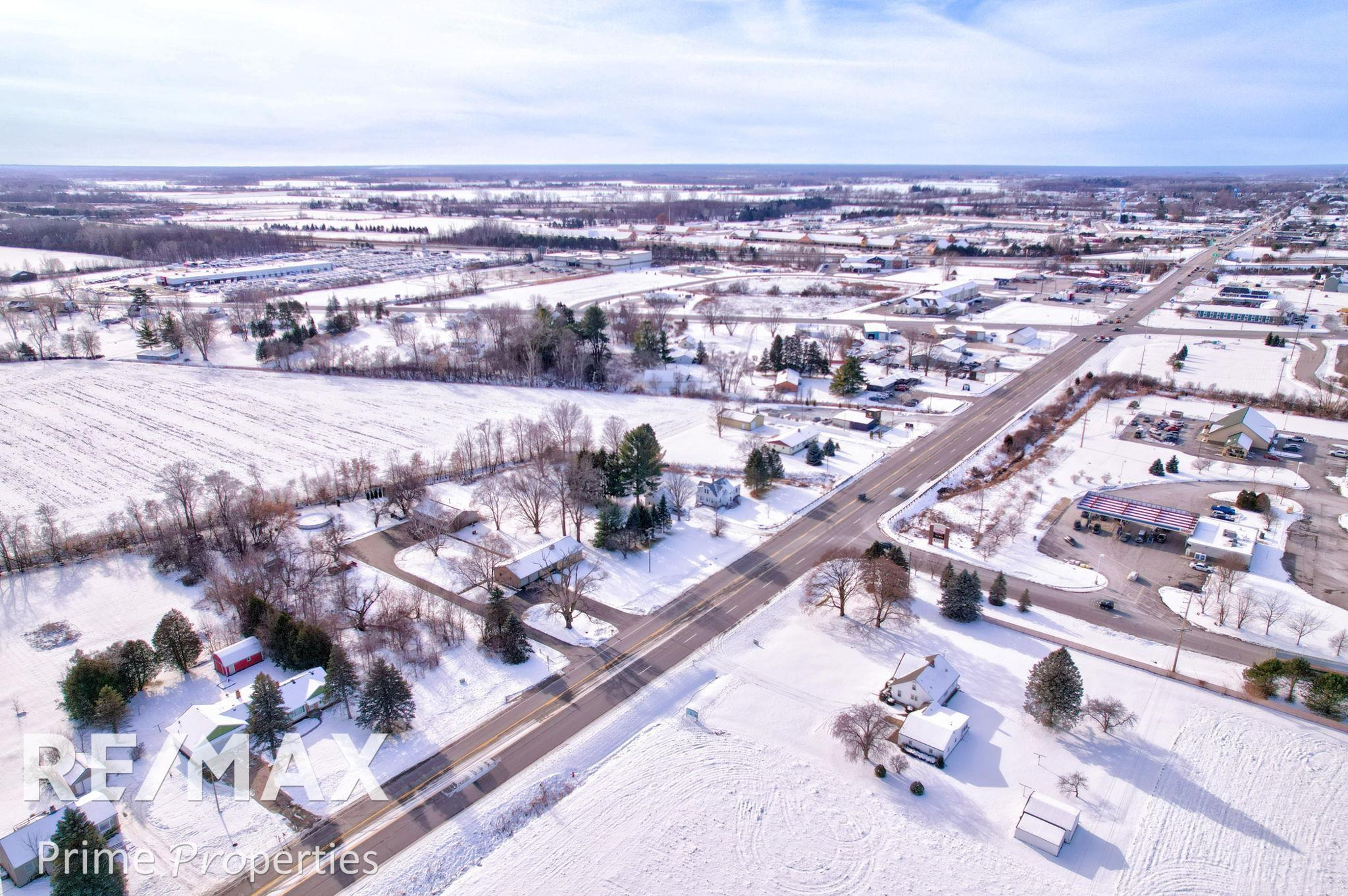 9560 Birch Run Road Property Photo 6