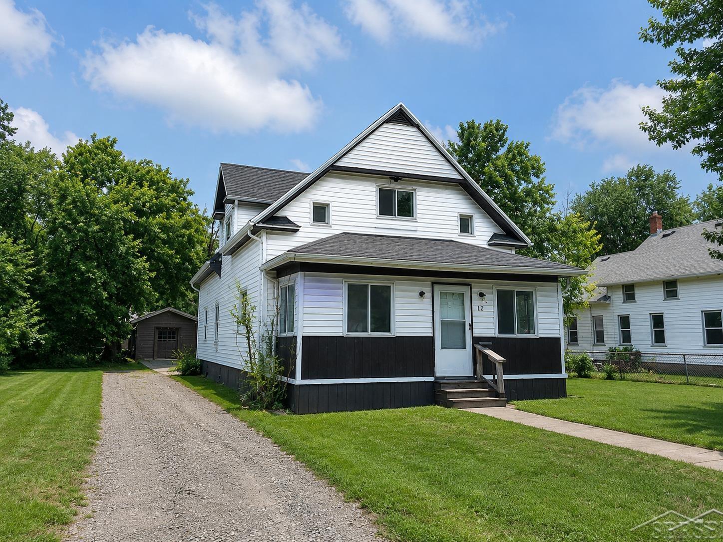 821 S 11th Streets