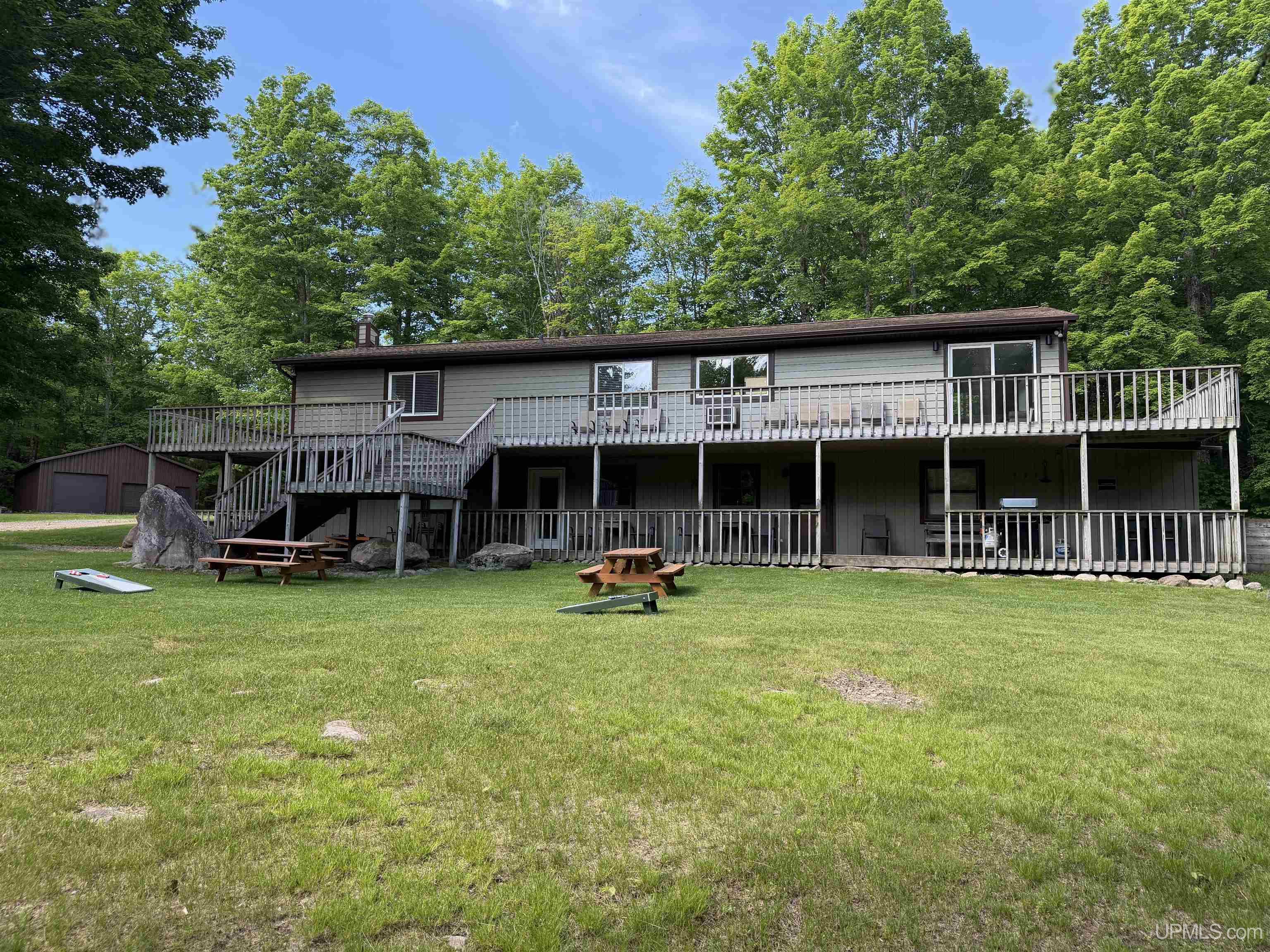 8285 Peter White Road Property Photo 9