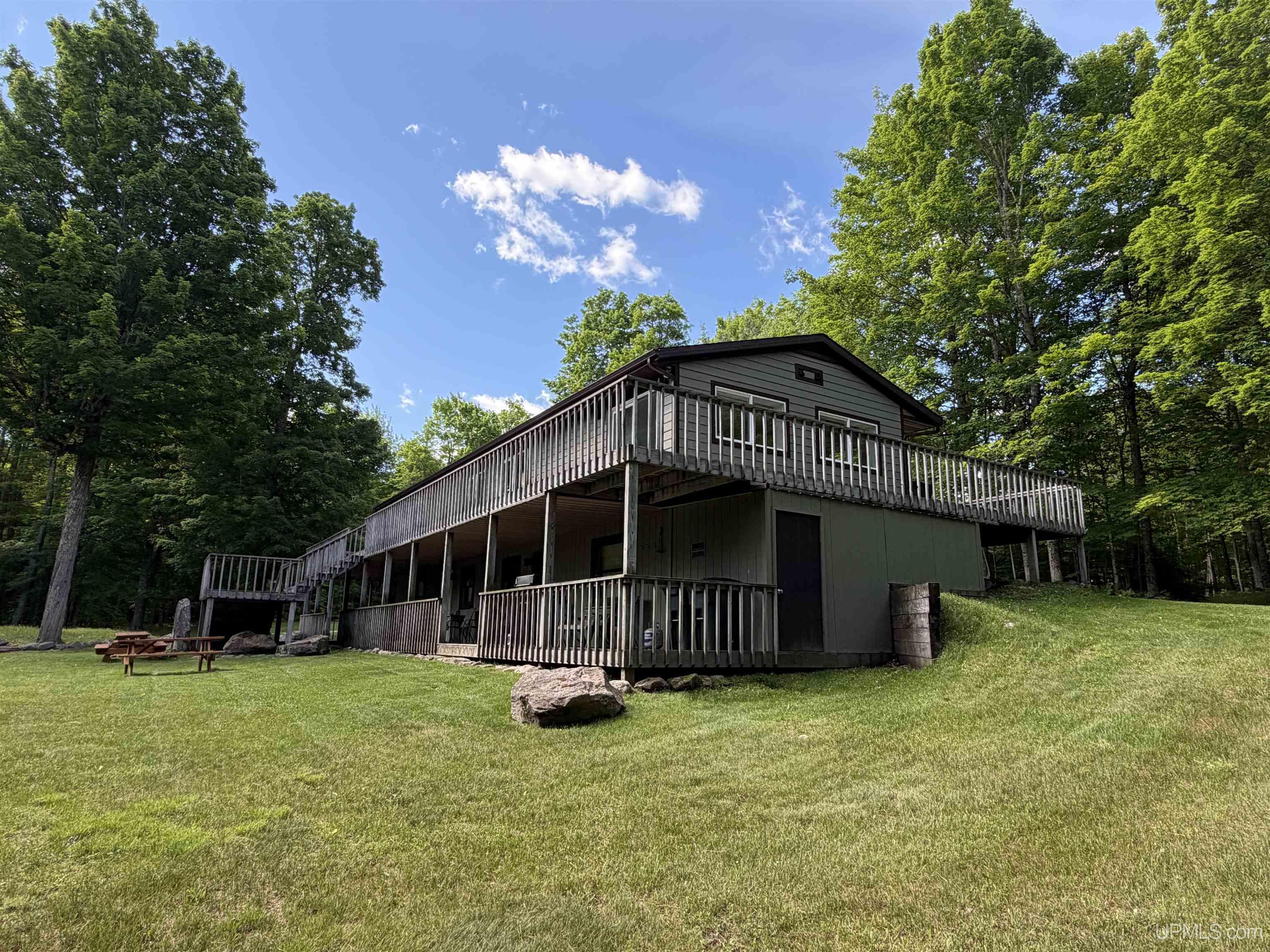8285 Peter White Road Property Photo 10