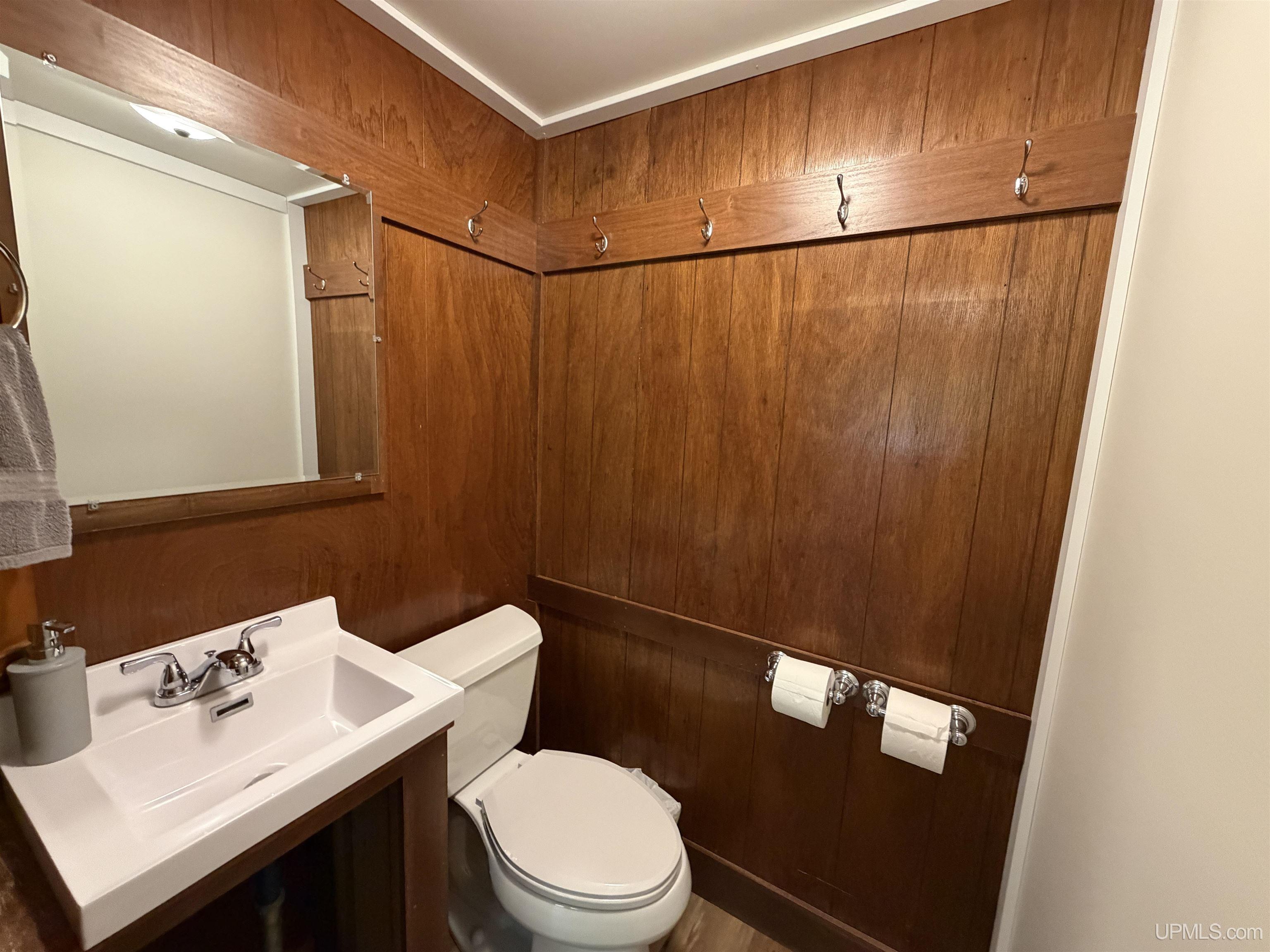 8285 Peter White Road Property Photo 14