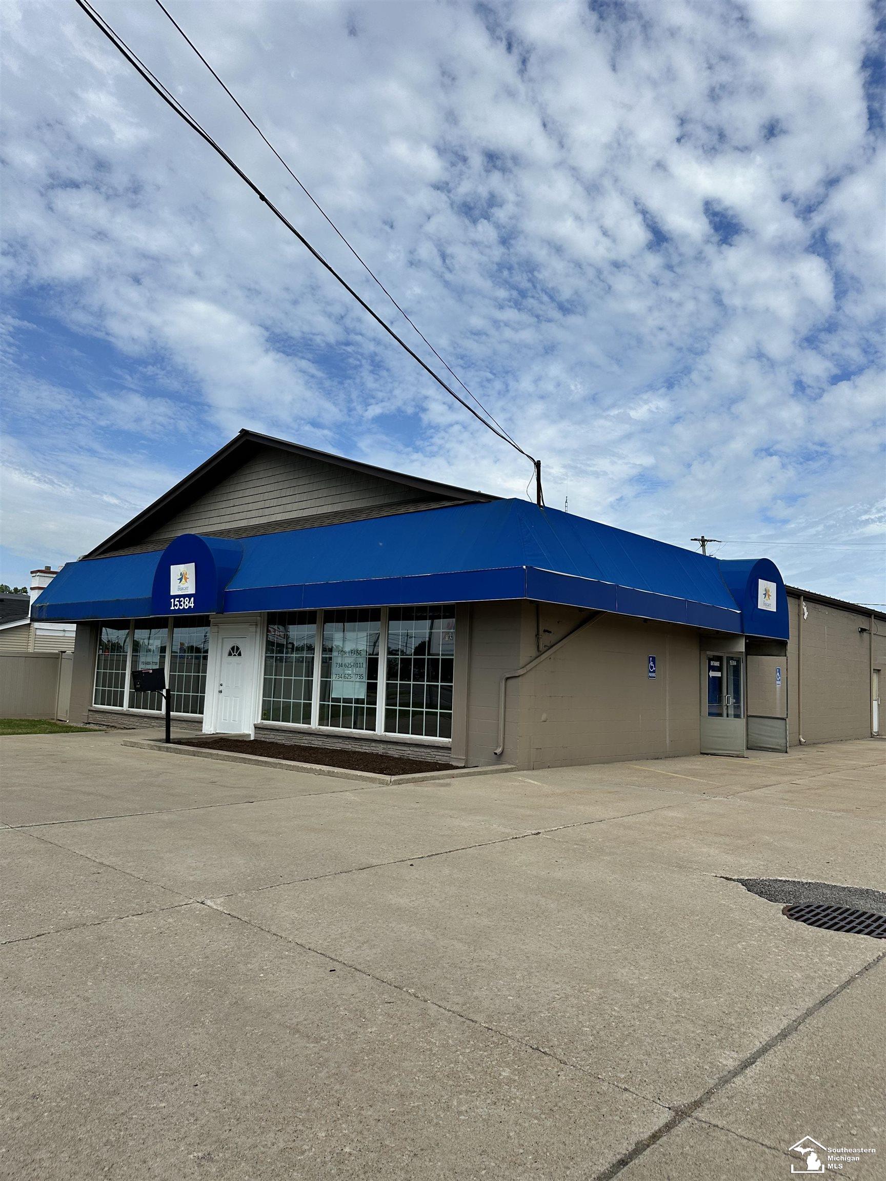 15384 S Dixie Highway Property Photo 1