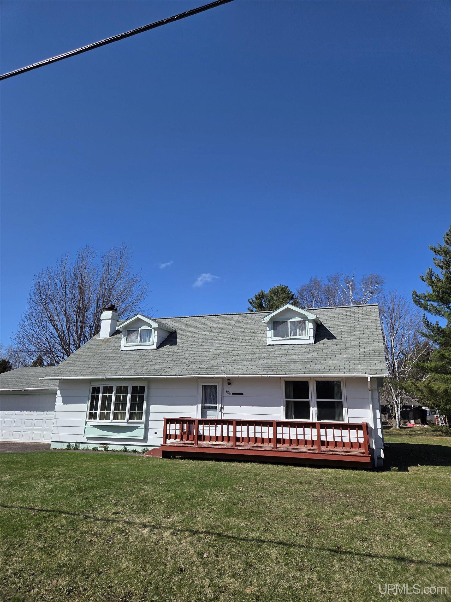 725 Parker Avenue Property Photo 1