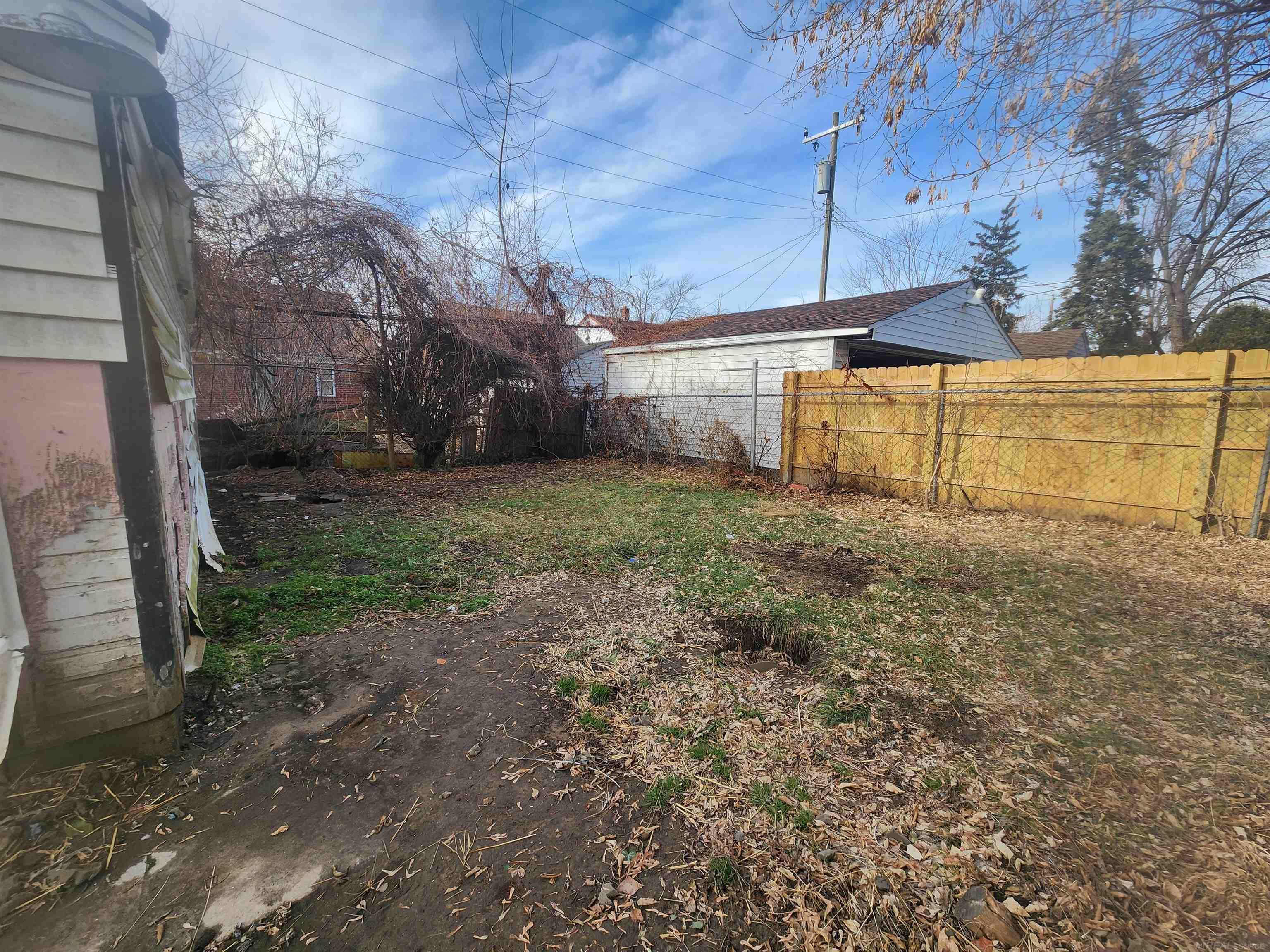 15335 Vaughan Street Property Photo 26
