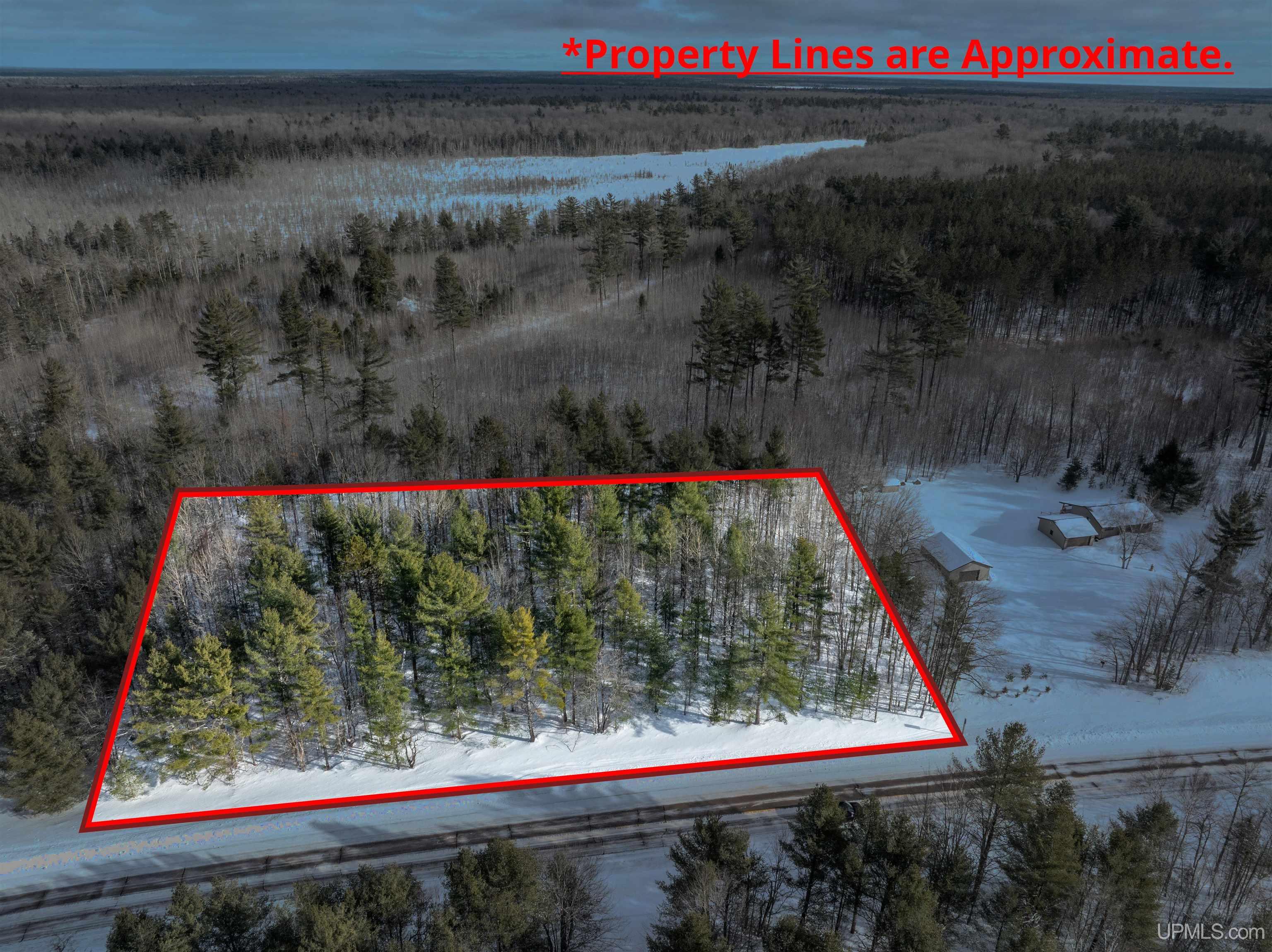 8668 M-94 Road Property Photo 1