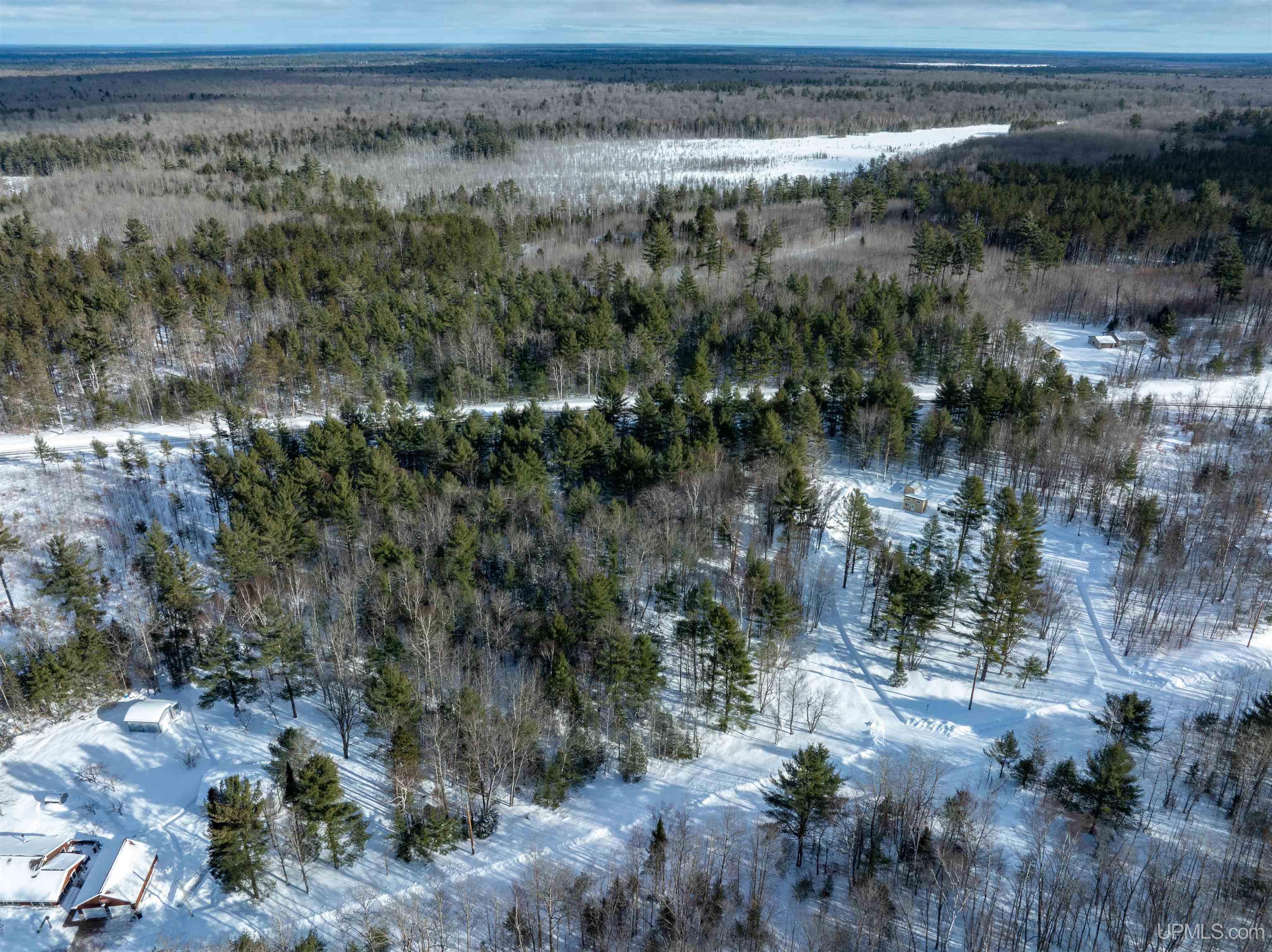 8669 M-94 Road Property Photo 2