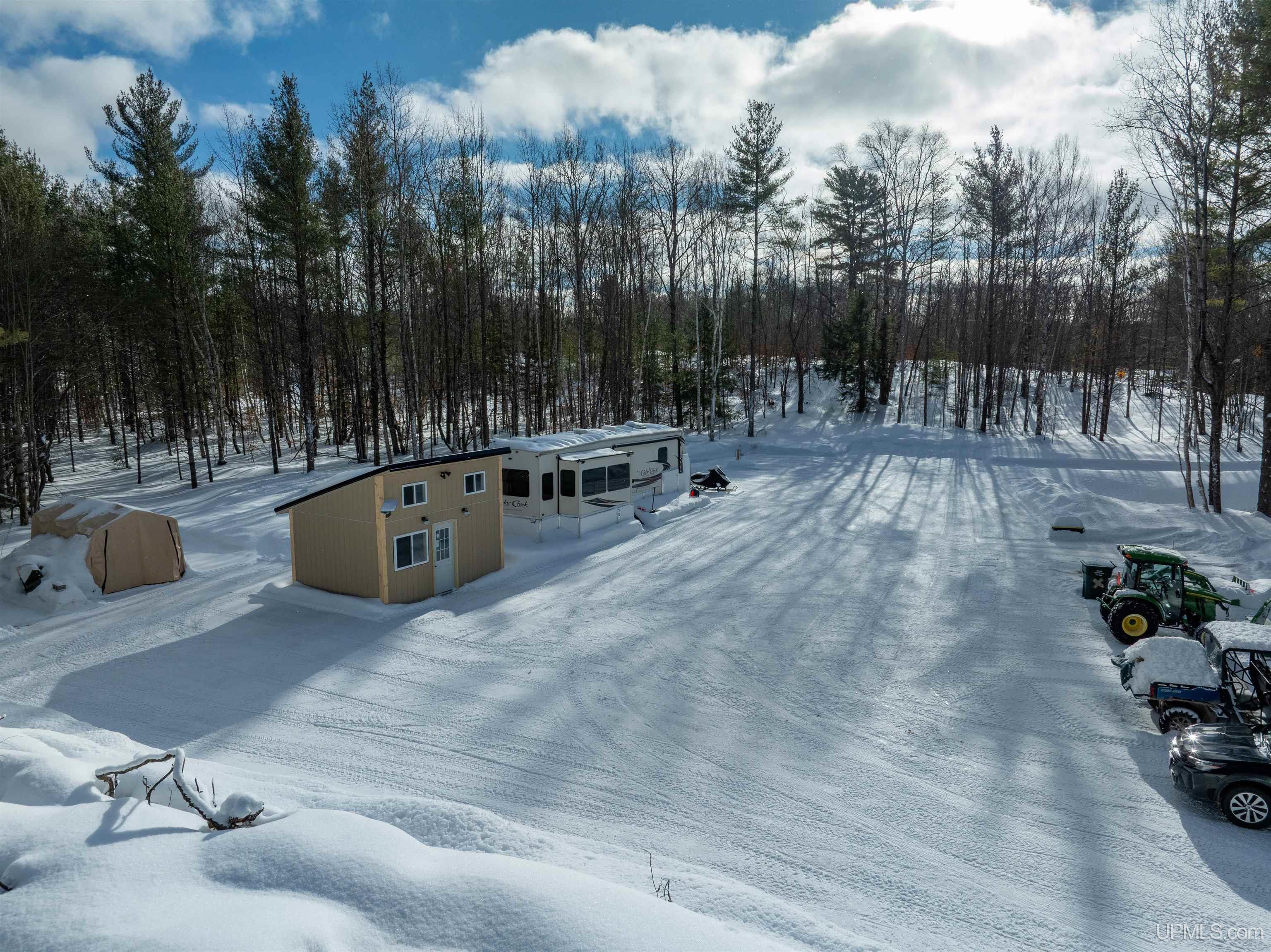 8671 M-94 Road Property Photo 5
