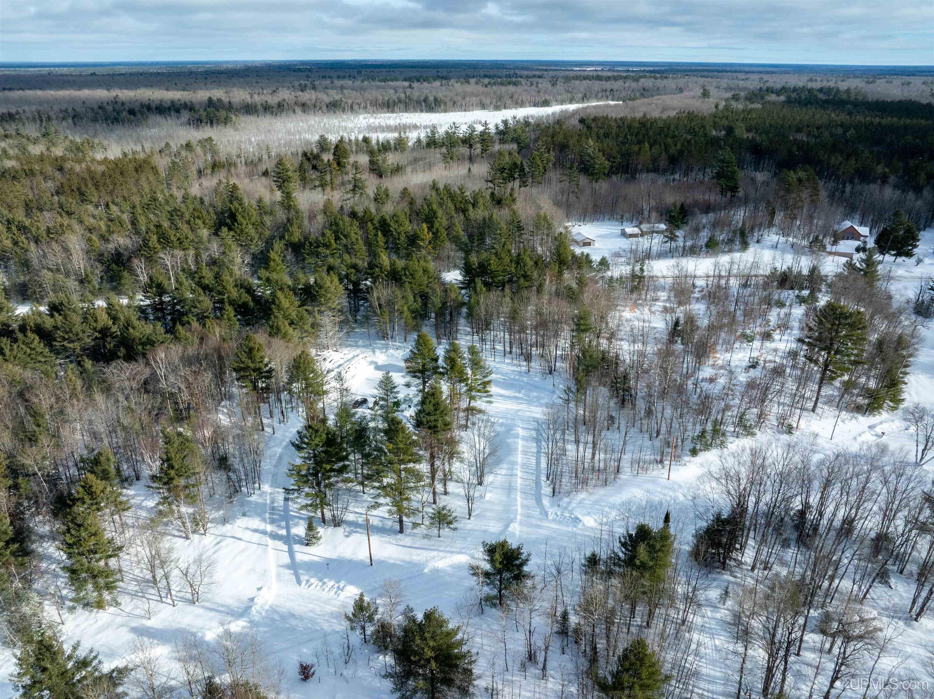 8671 M-94 Road Property Photo 12