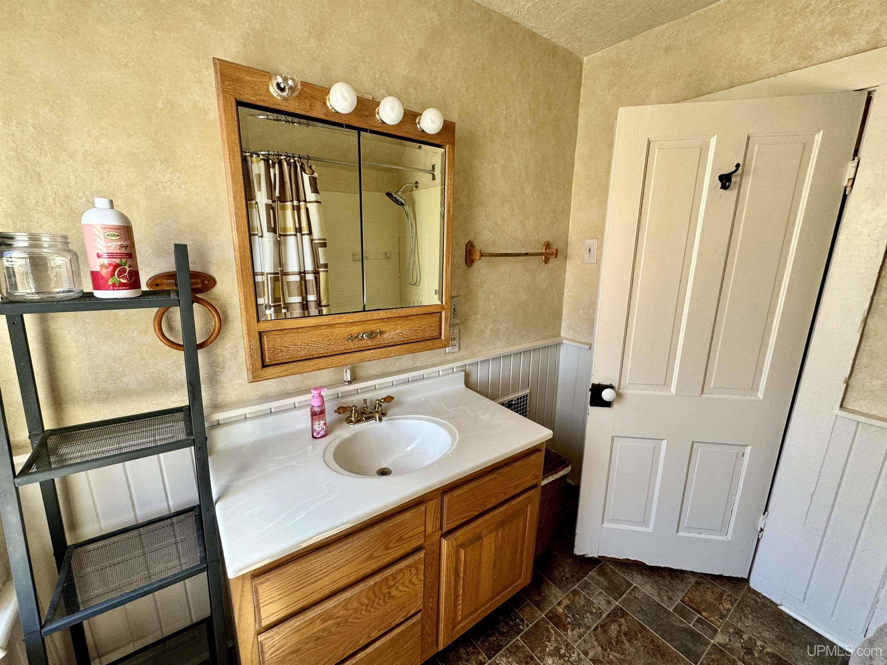 51944 Tamarack Street Property Photo 20
