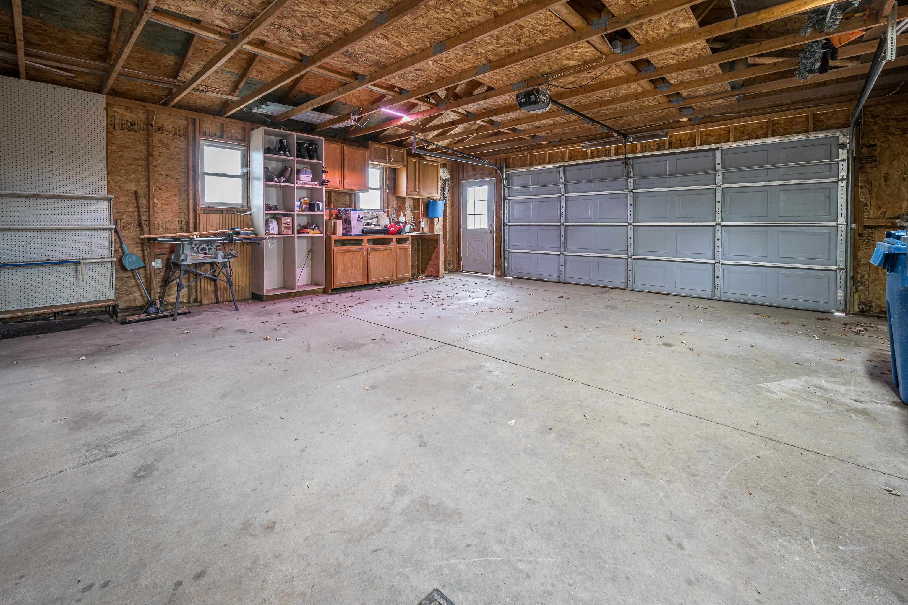 6408 N Five Mile Road Property Photo 35