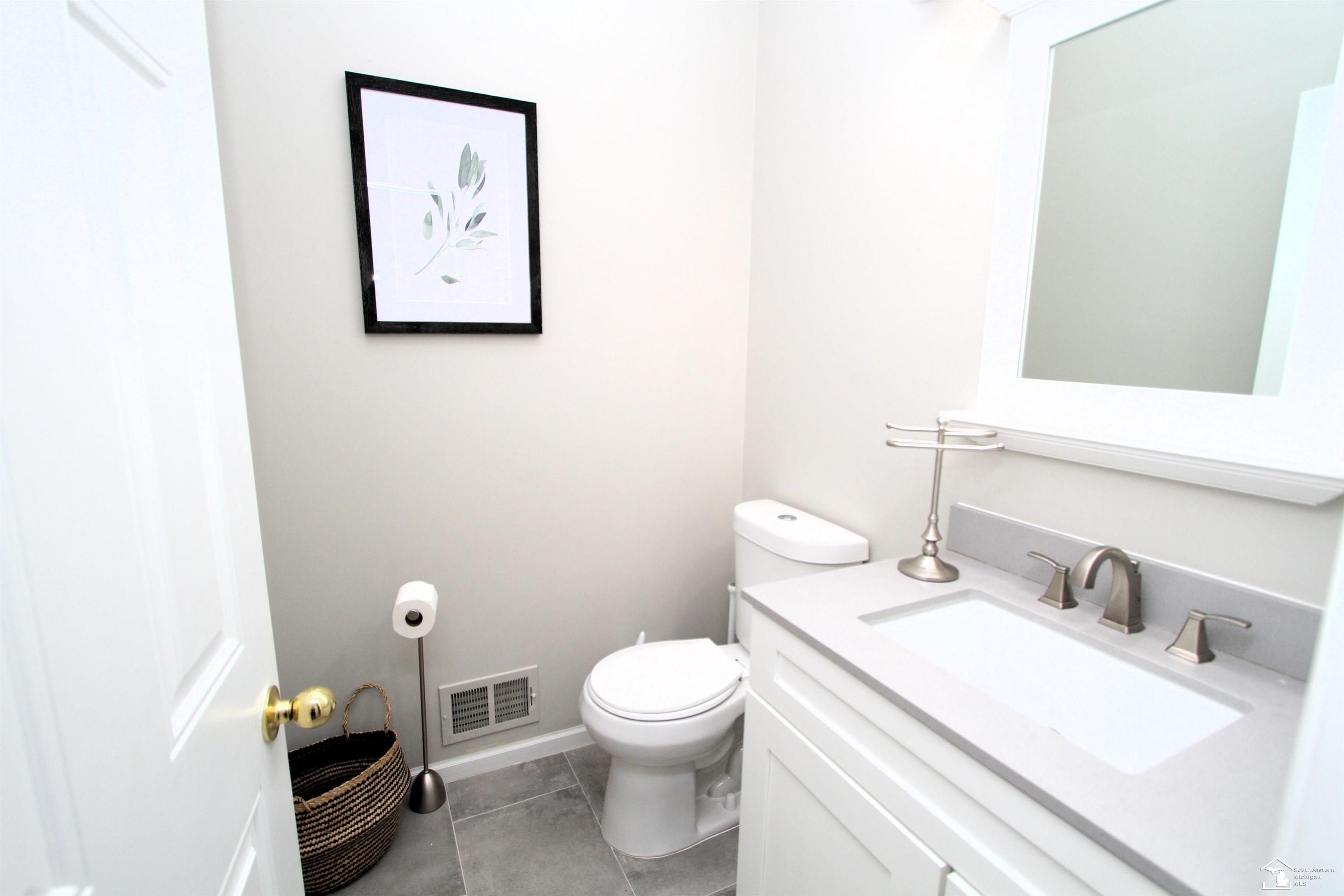 35773 Surrey Court Property Photo 19