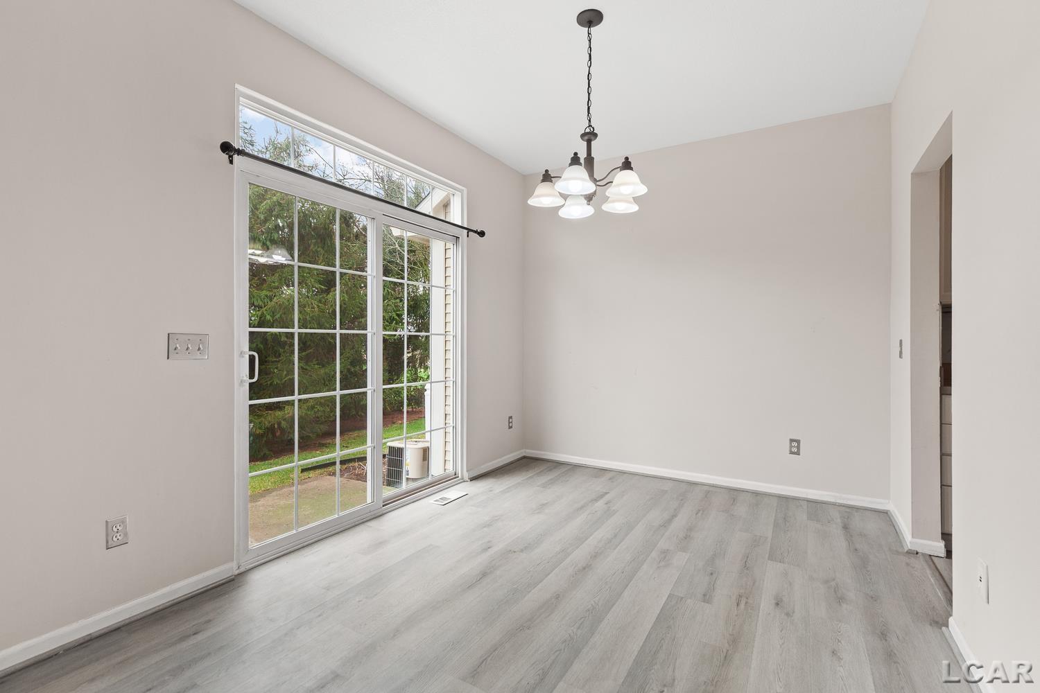 112 Burwyck Park Drive Property Photo 12
