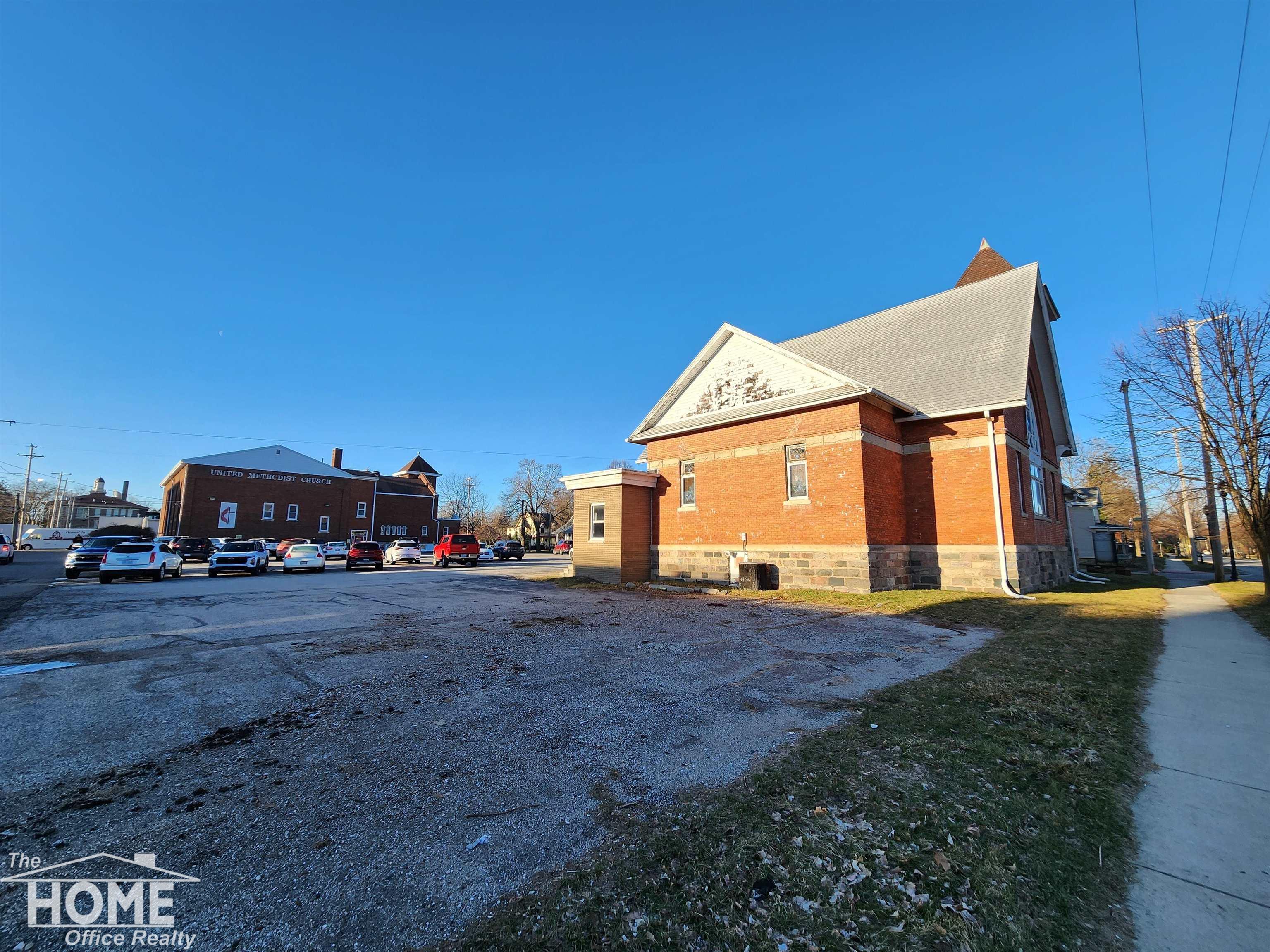 230 N Woodworth Street Property Photo 3