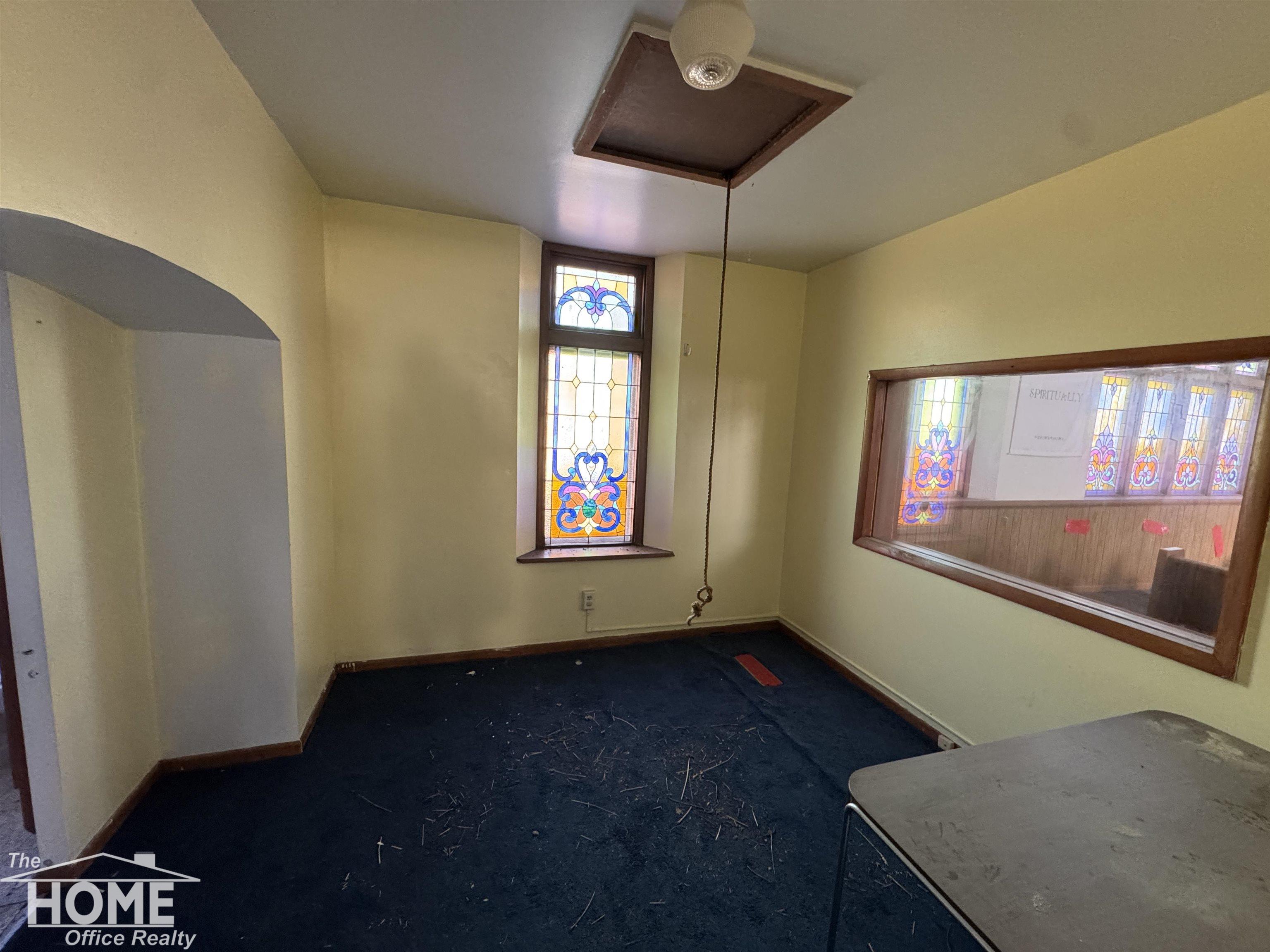 230 N Woodworth Street Property Photo 11