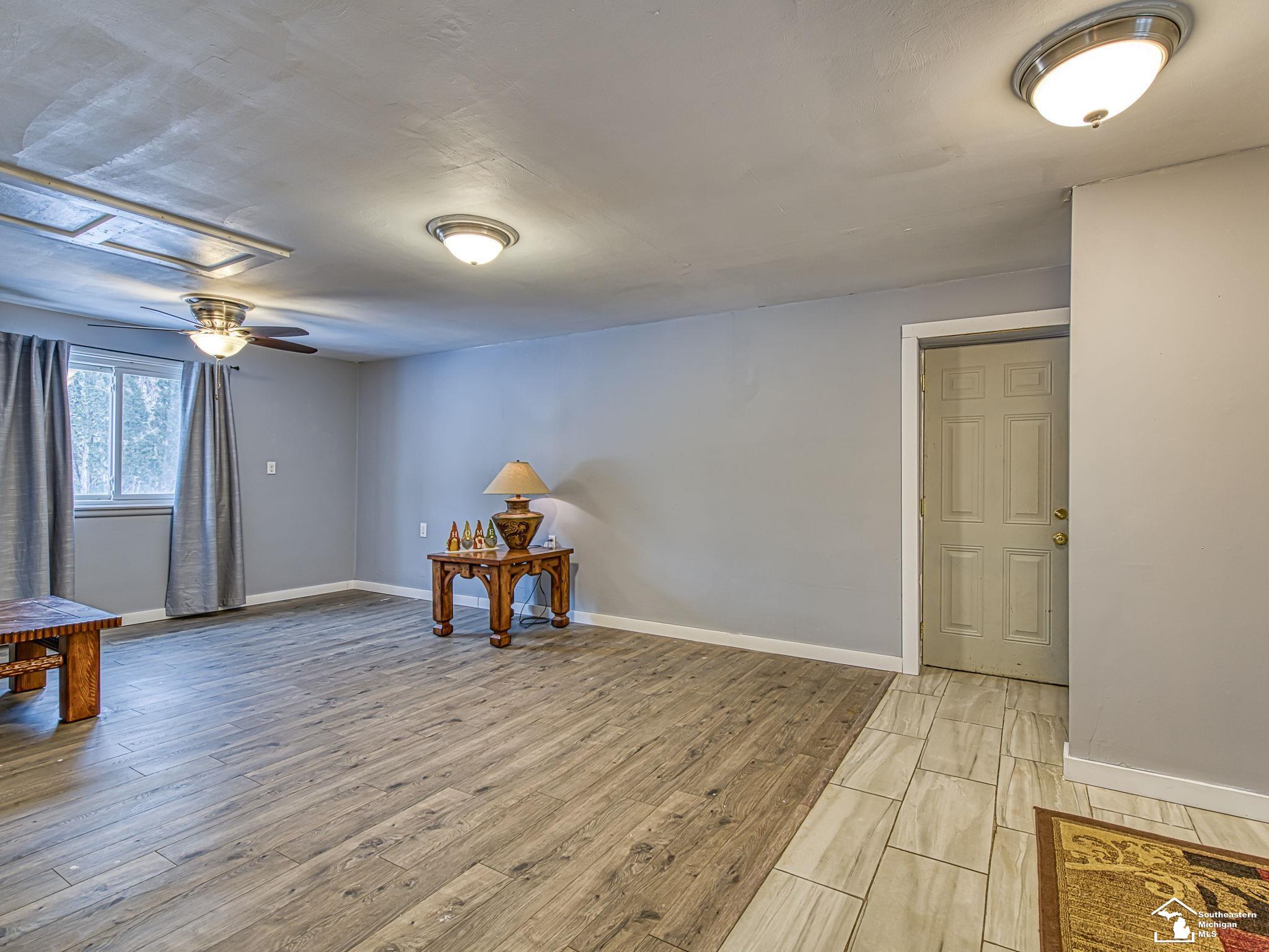 2525 Reinhardt Road Property Photo 9