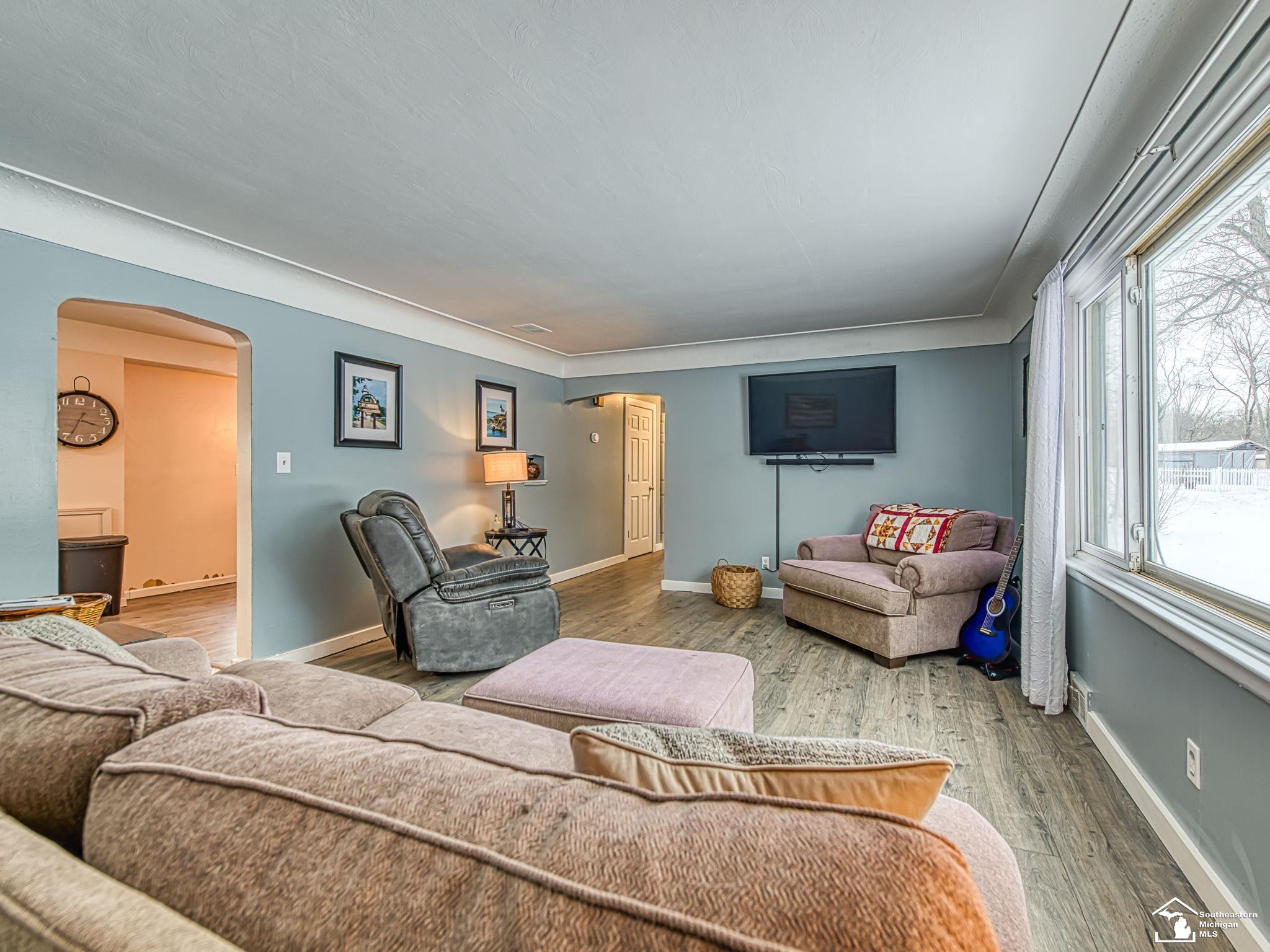 2525 Reinhardt Road Property Photo 14