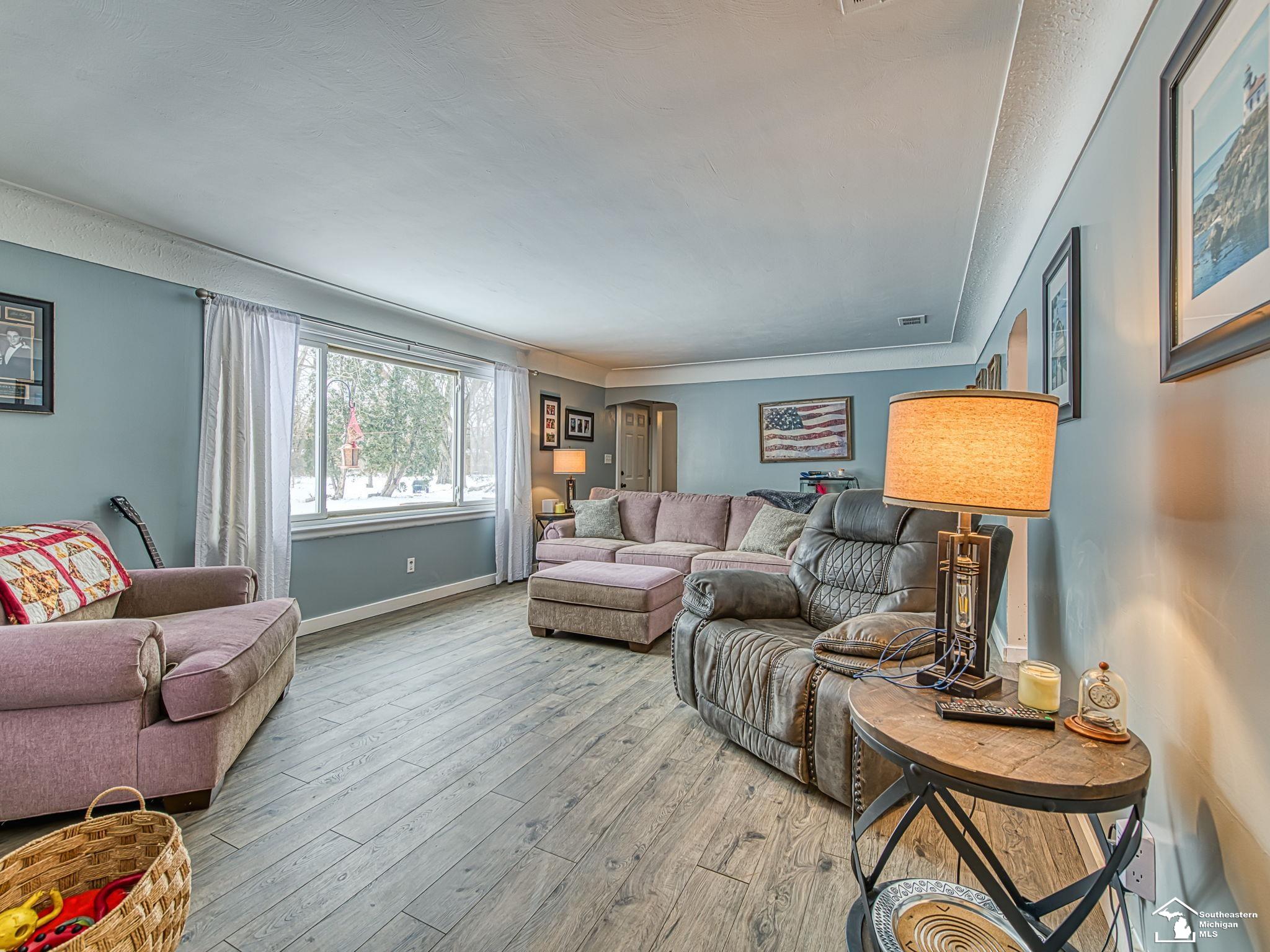 2525 Reinhardt Road Property Photo 16