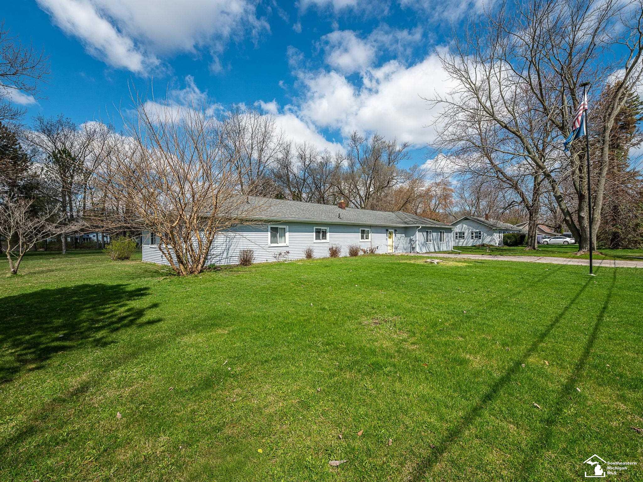 2525 Reinhardt Road Property Photo 28