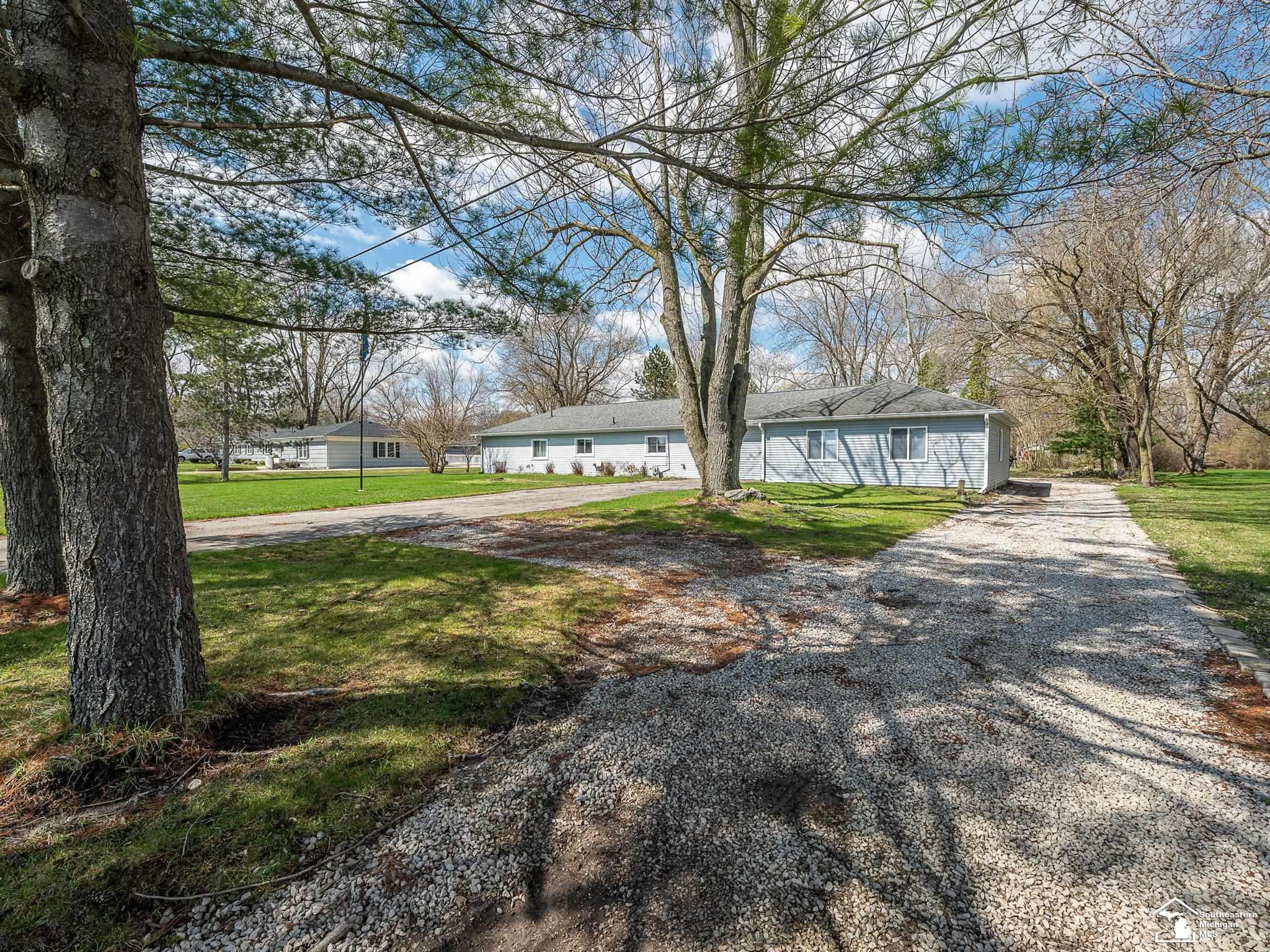 2525 Reinhardt Road Property Photo 35