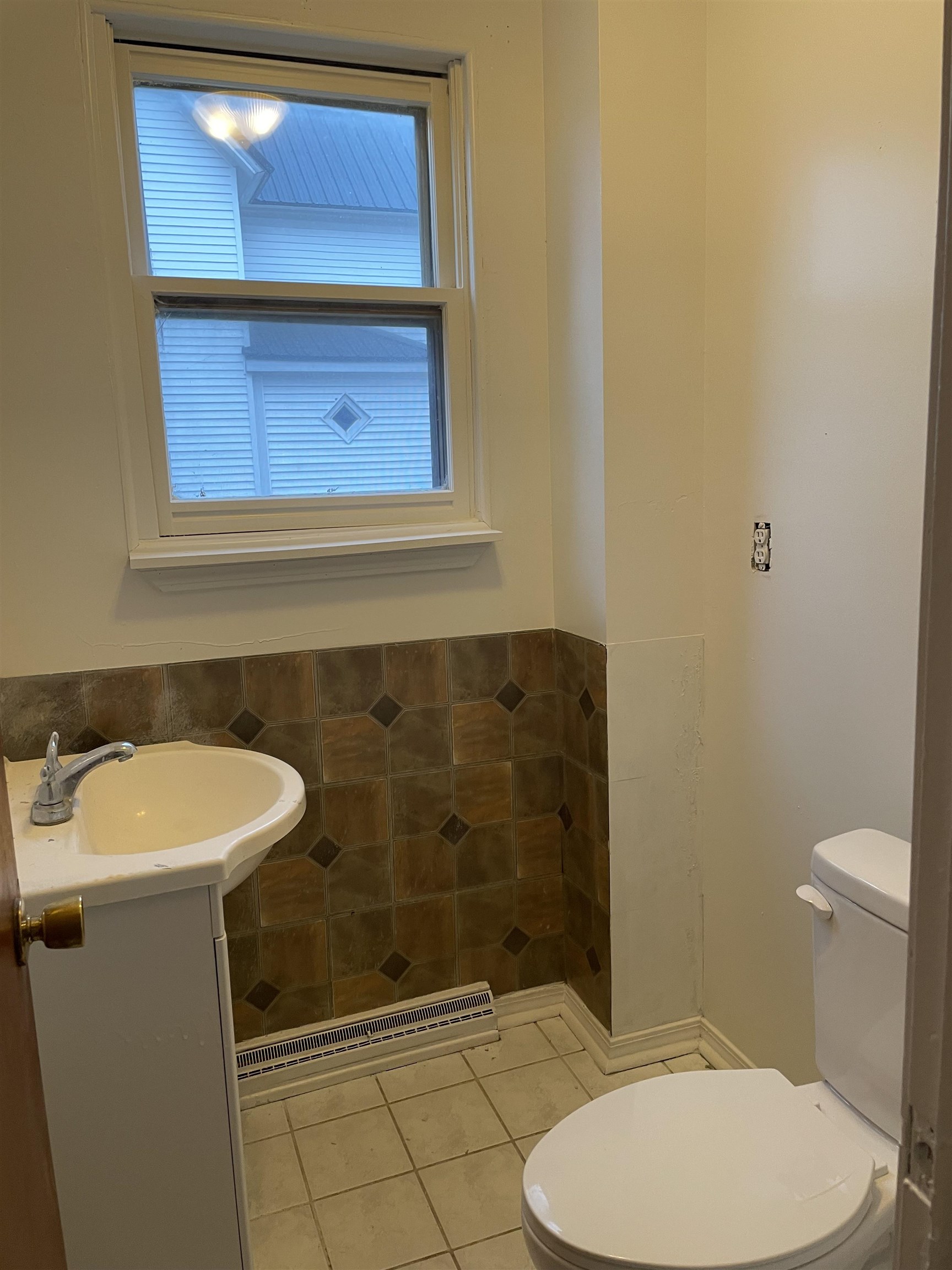 242 S East Street Property Photo 13