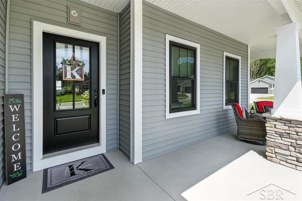 701 Broadhead Drive Property Photo 4