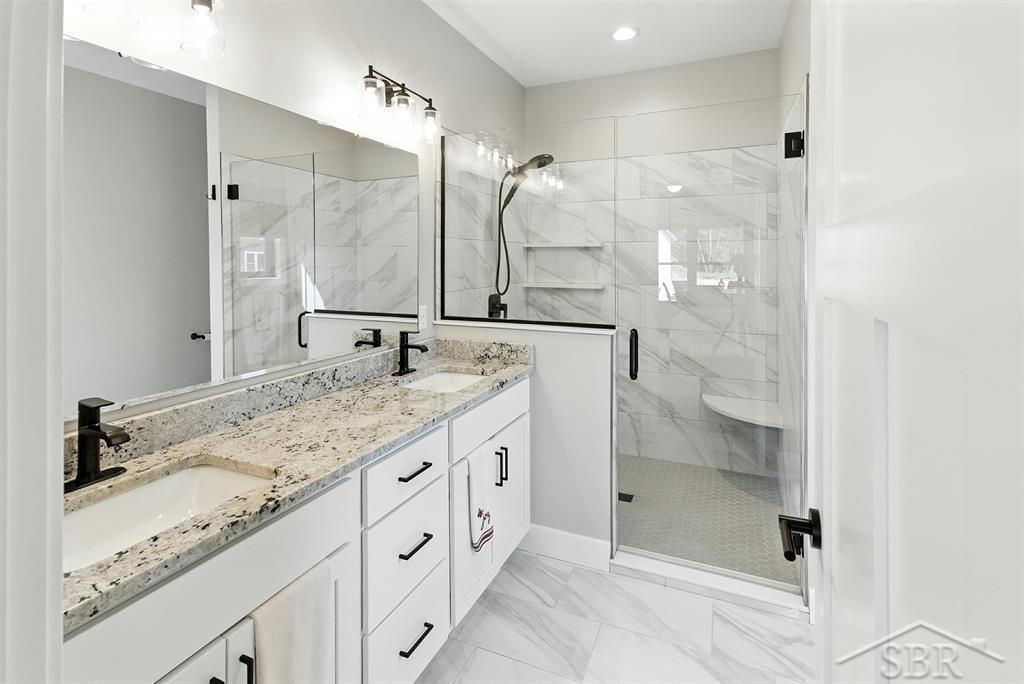 701 Broadhead Drive Property Photo 25